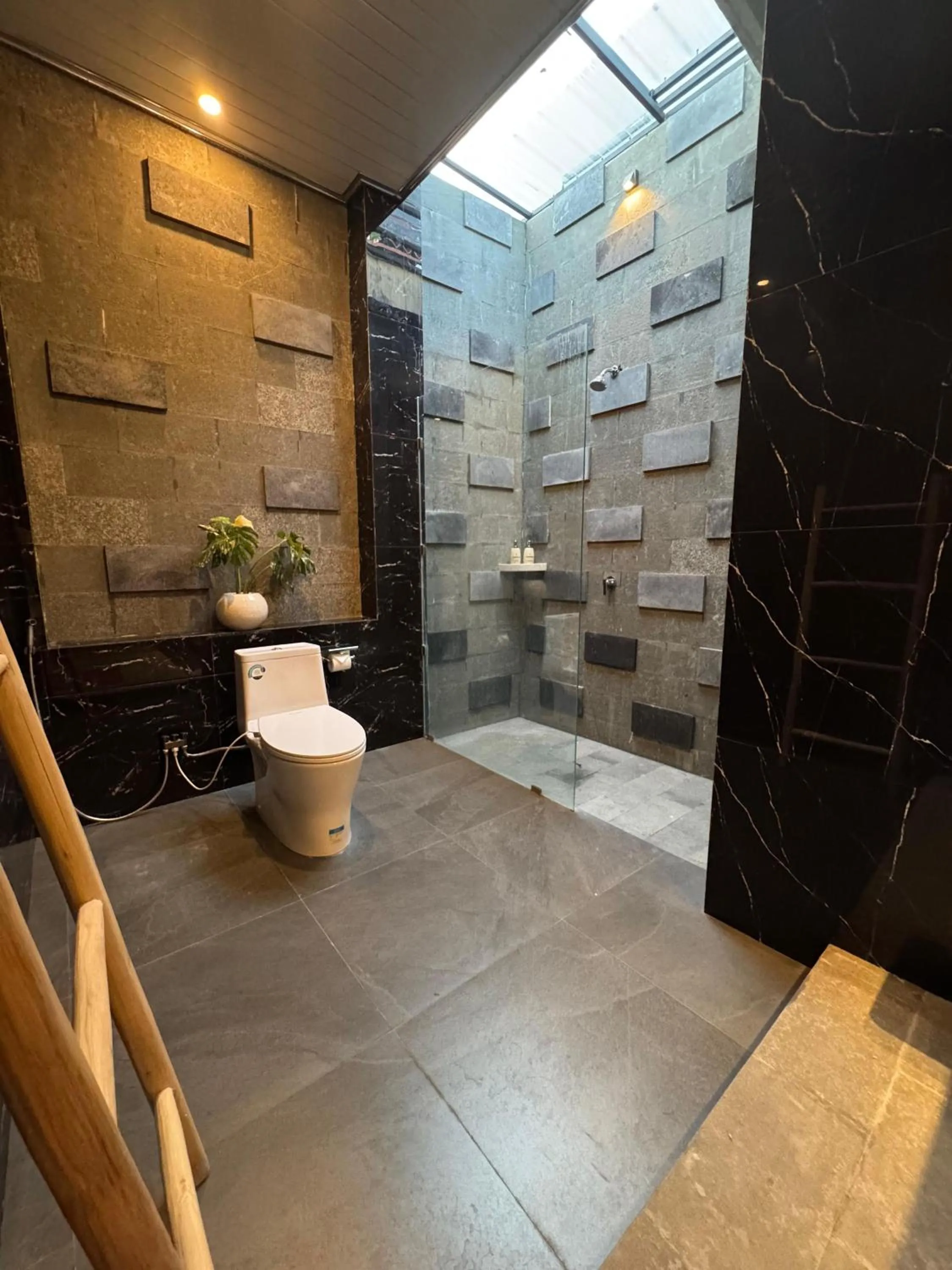 Bathroom in The Kanha Palace