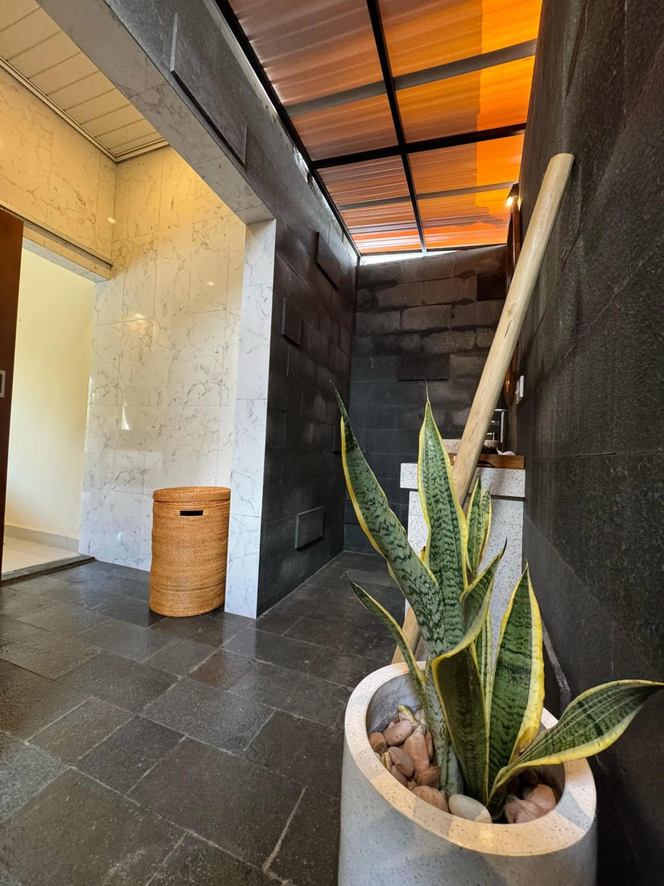 Bathroom in The Kanha Palace