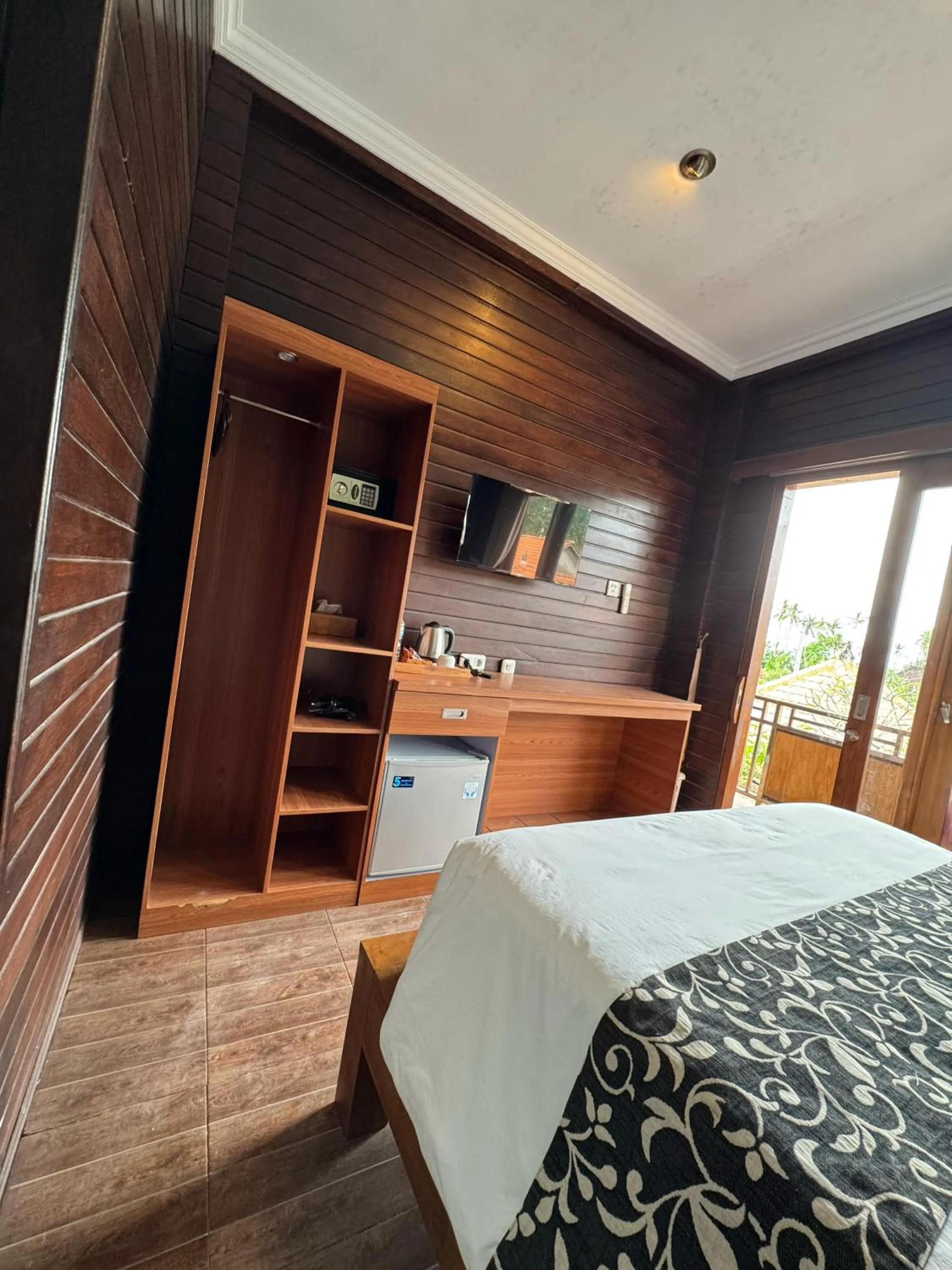 TV and multimedia, Bed in The Kanha Palace