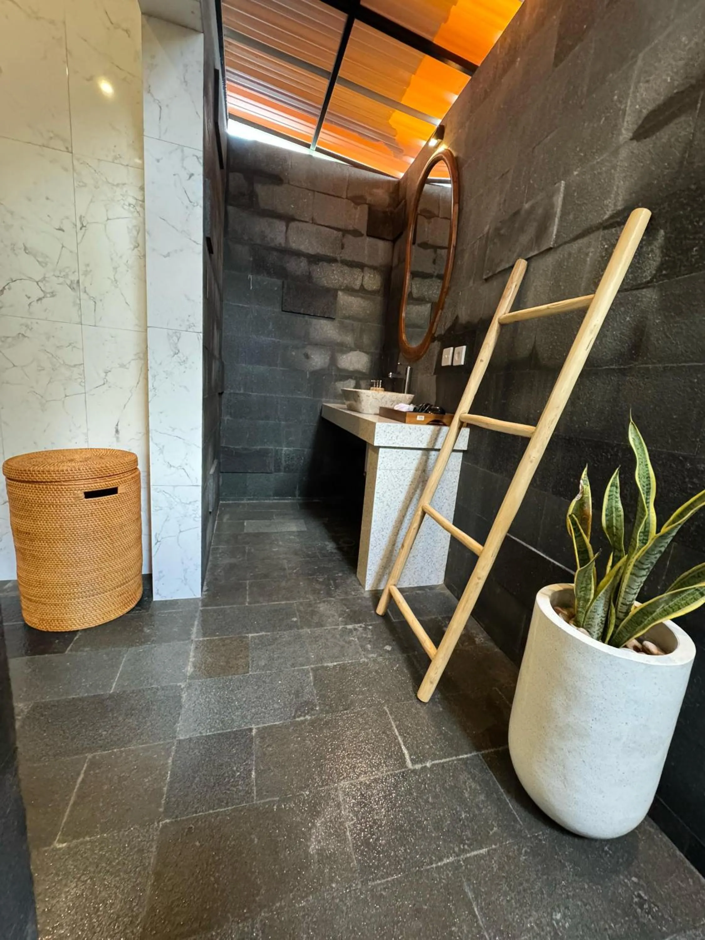 Bathroom in The Kanha Palace