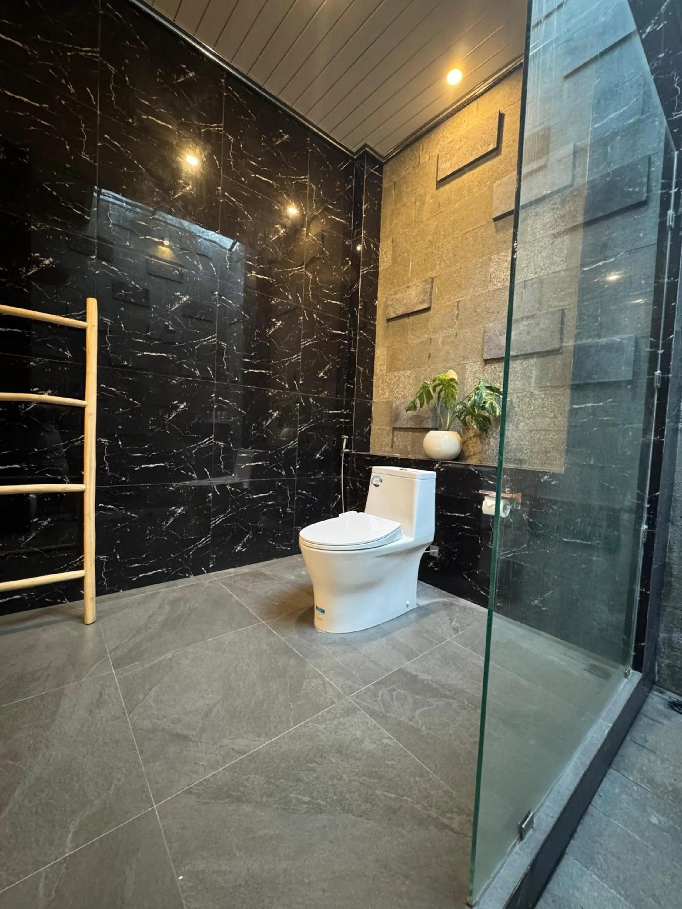 Bathroom in The Kanha Palace