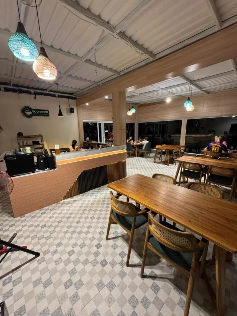 Restaurant/places to eat in The Kanha Palace
