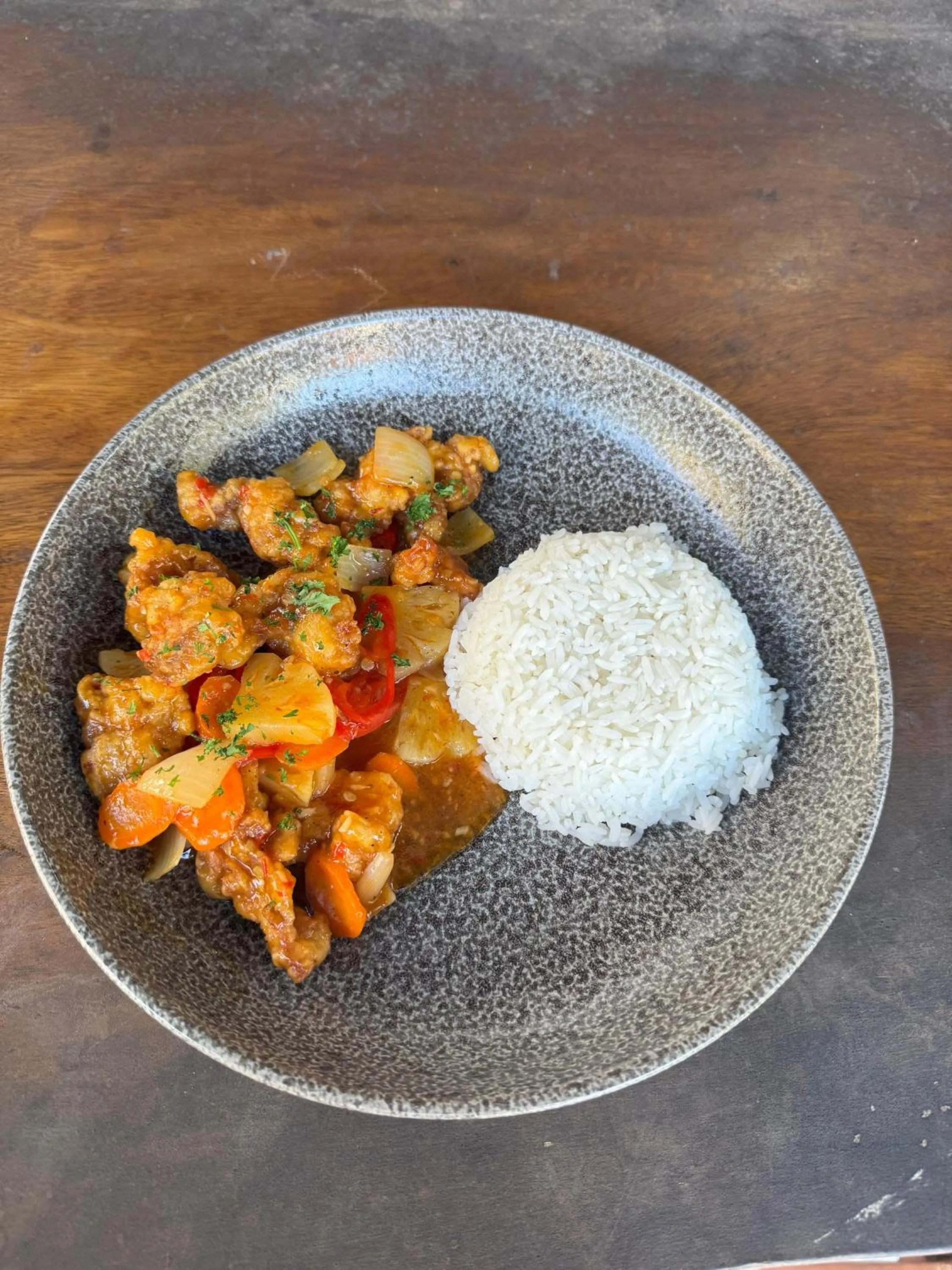 Food and drinks in The Kanha Palace