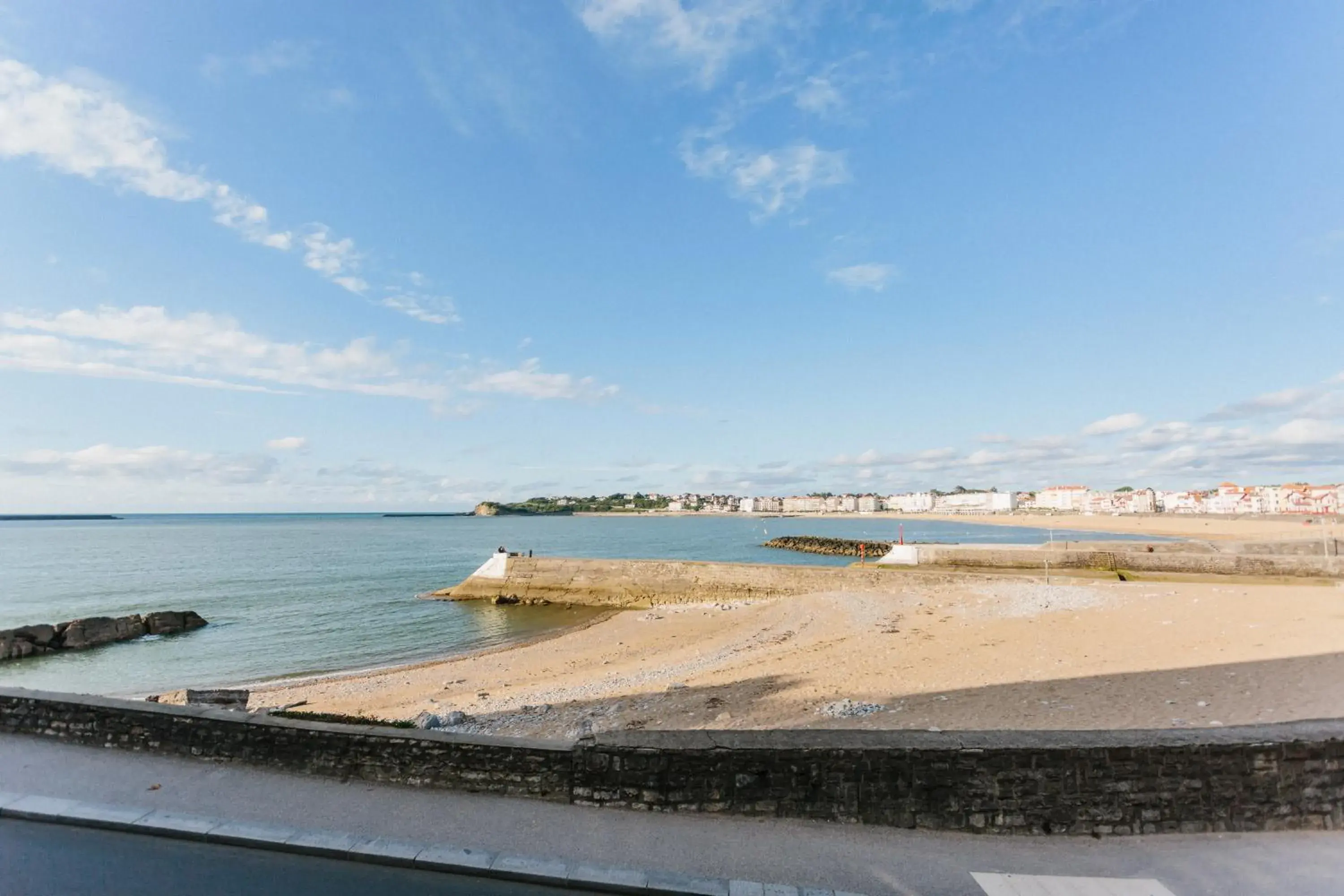 Queen Room - Disability Access in Hôtel La Caravelle Queen Room - Disability Access in Hôtel La Caravelle