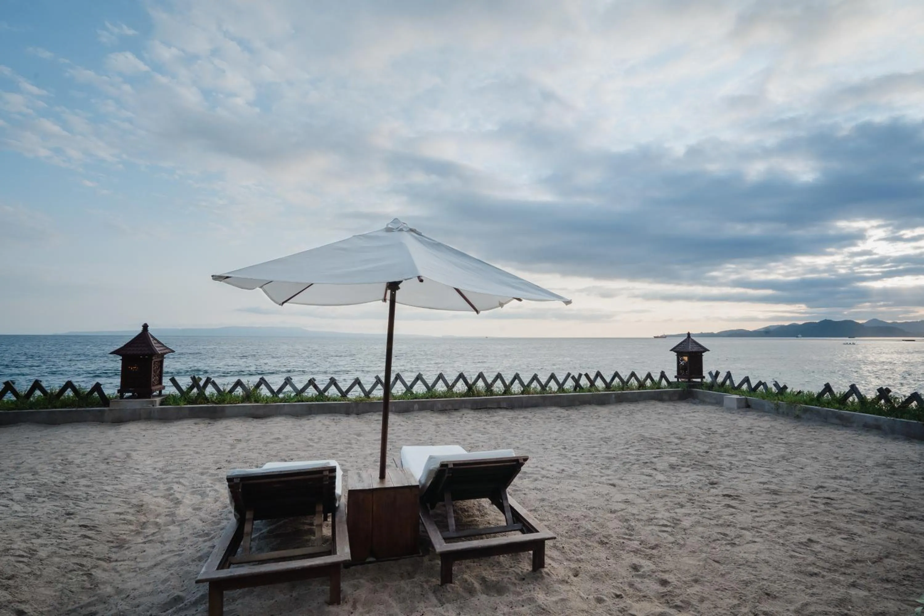 Beach in Ramayana Candidasa Beach Resort