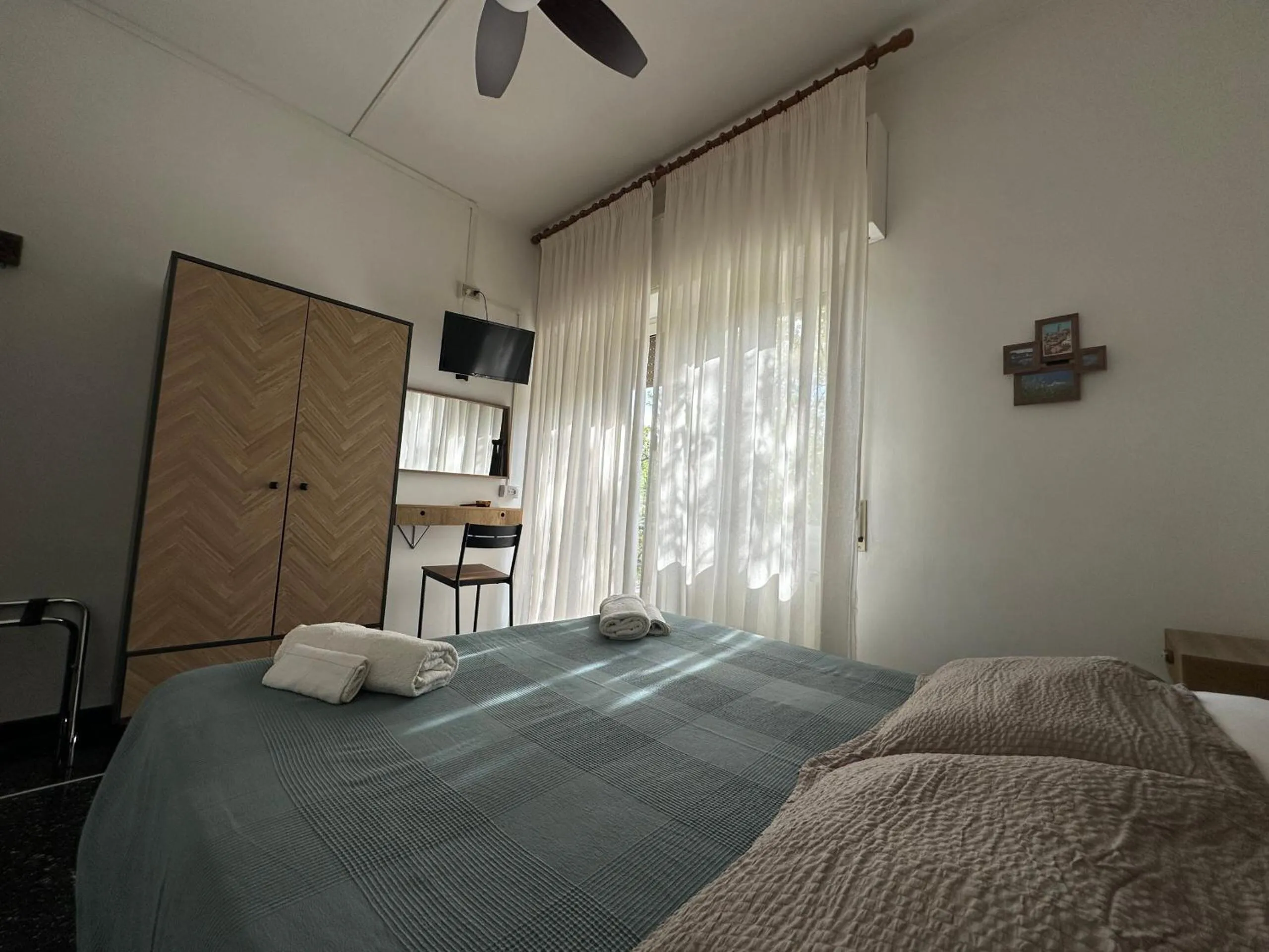 Bedroom, Bed in Hotel La Pineta