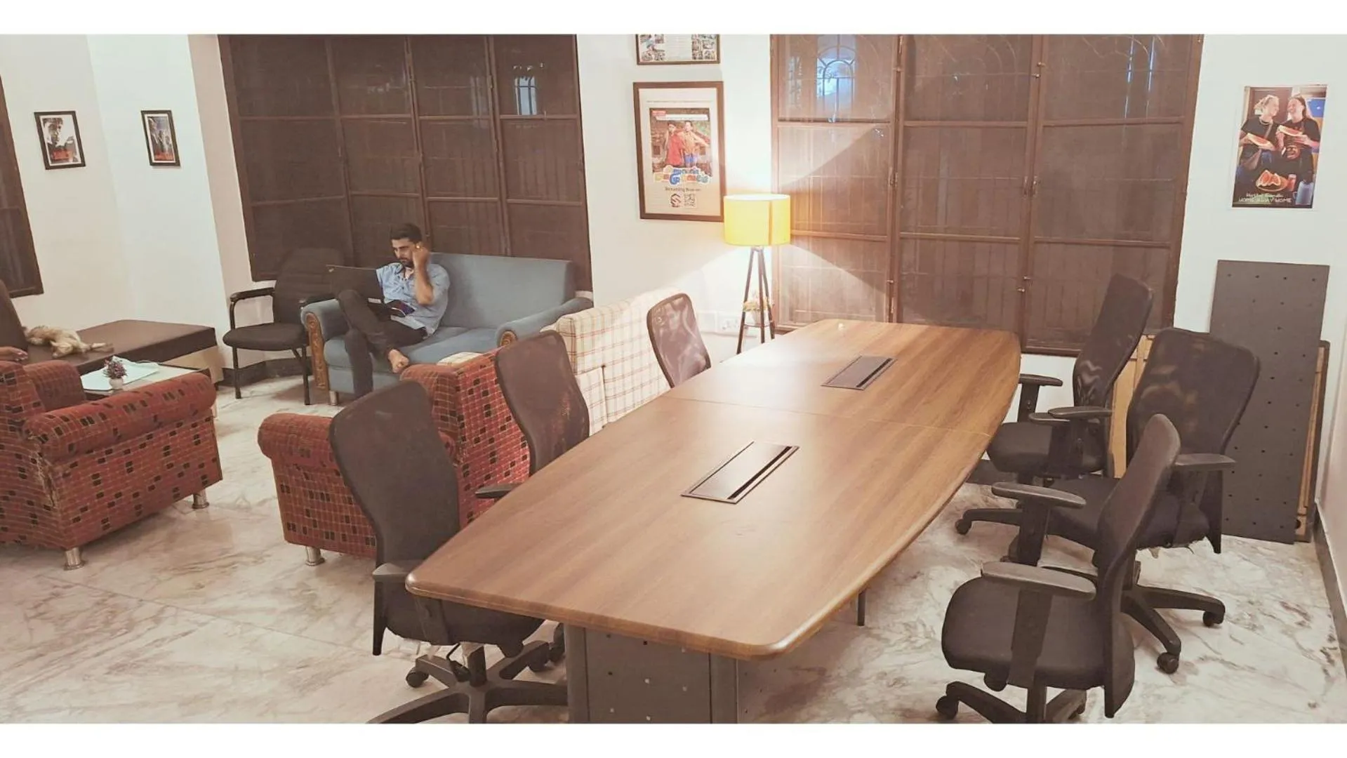 Seating area in Hostel Gandhi