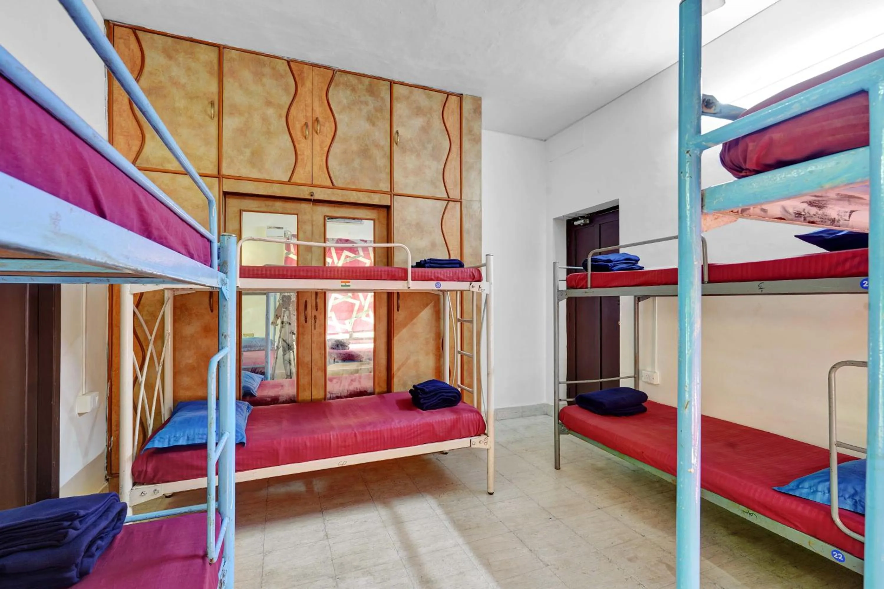 bunk bed, Bed in Hostel Gandhi