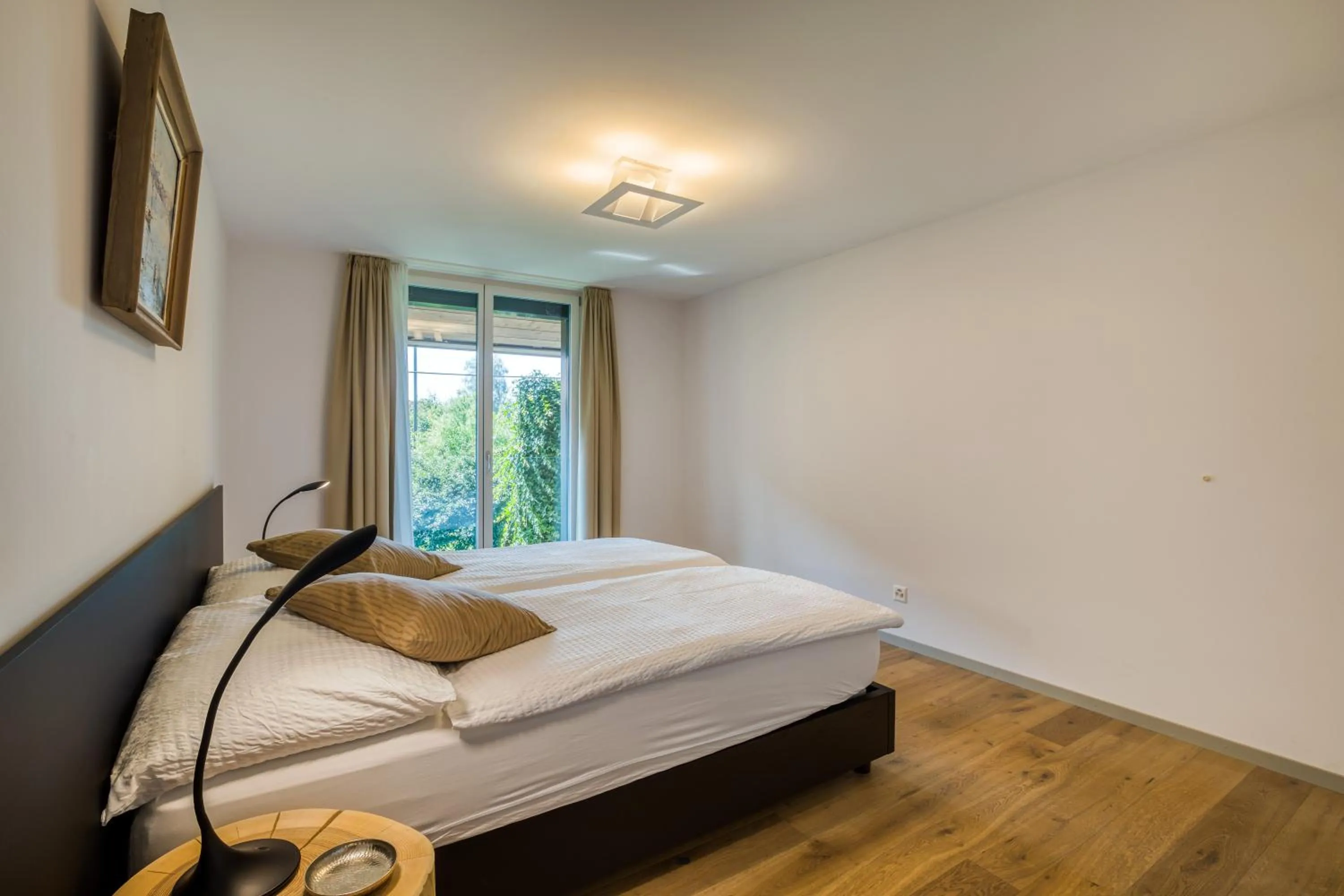 Bedroom, Bed in Hôtel la Croix Blanche