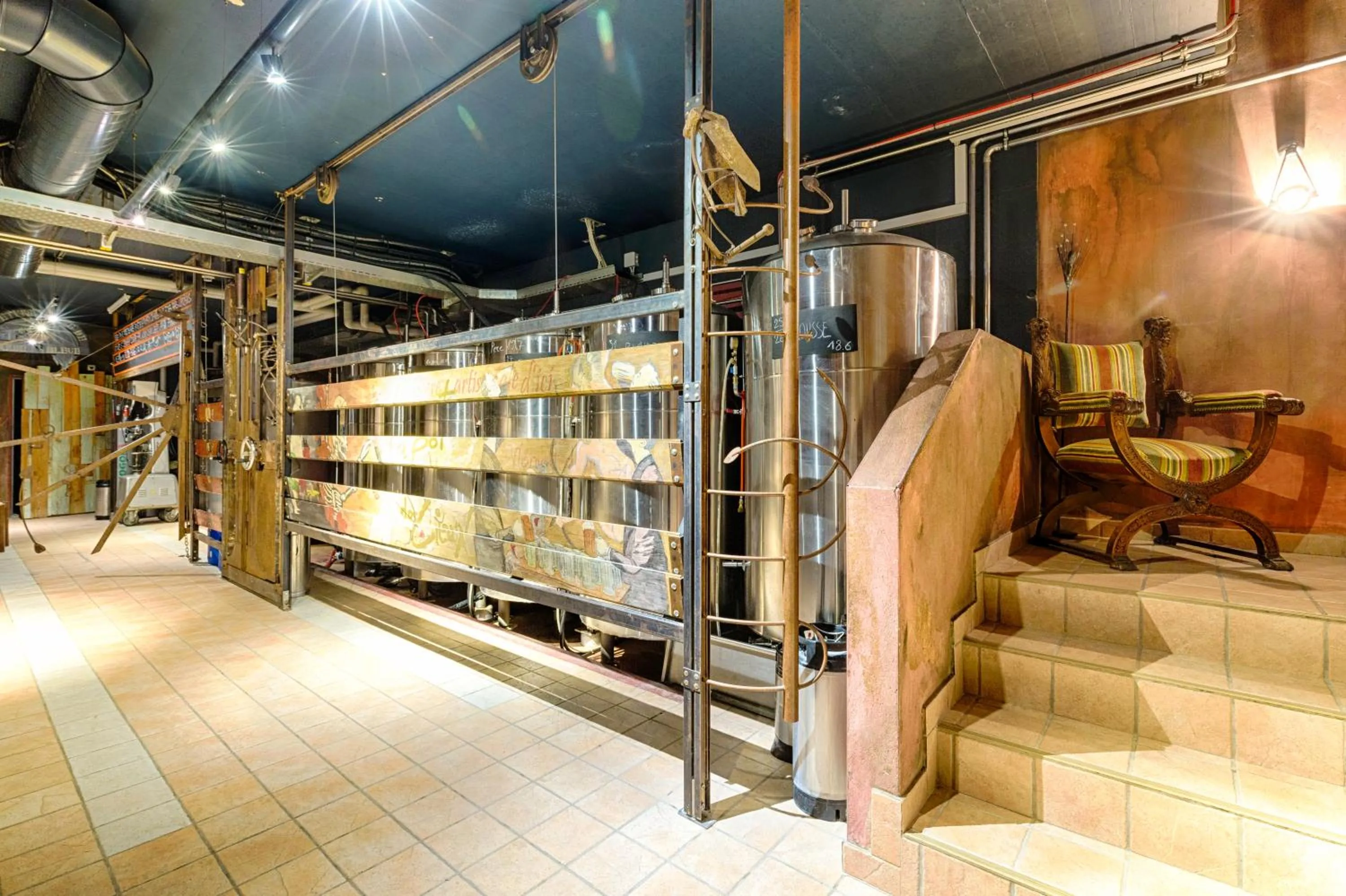 Restaurant/places to eat in Hôtel la Croix Blanche