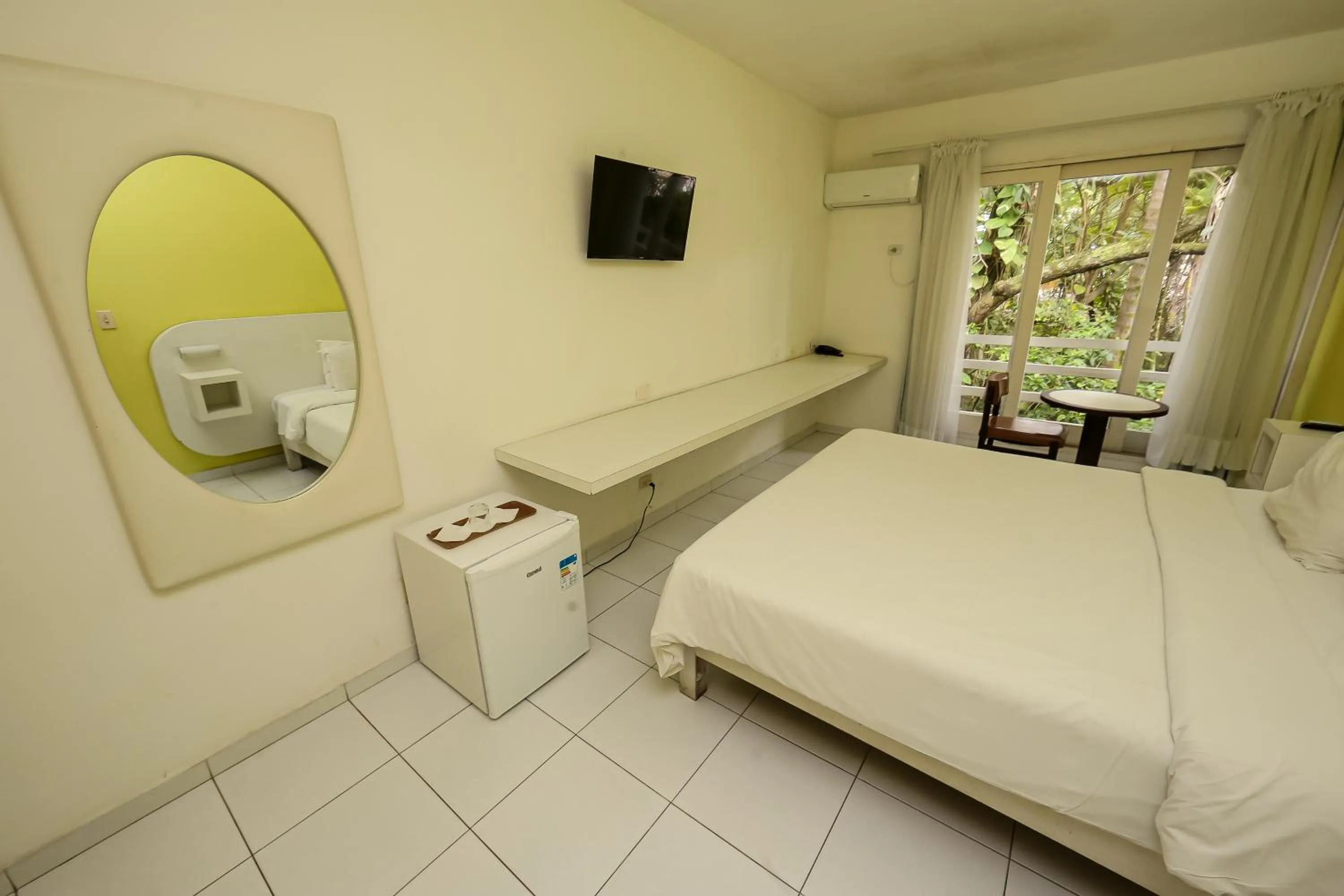 TV and multimedia, Bed in Delphin Beach Hotel