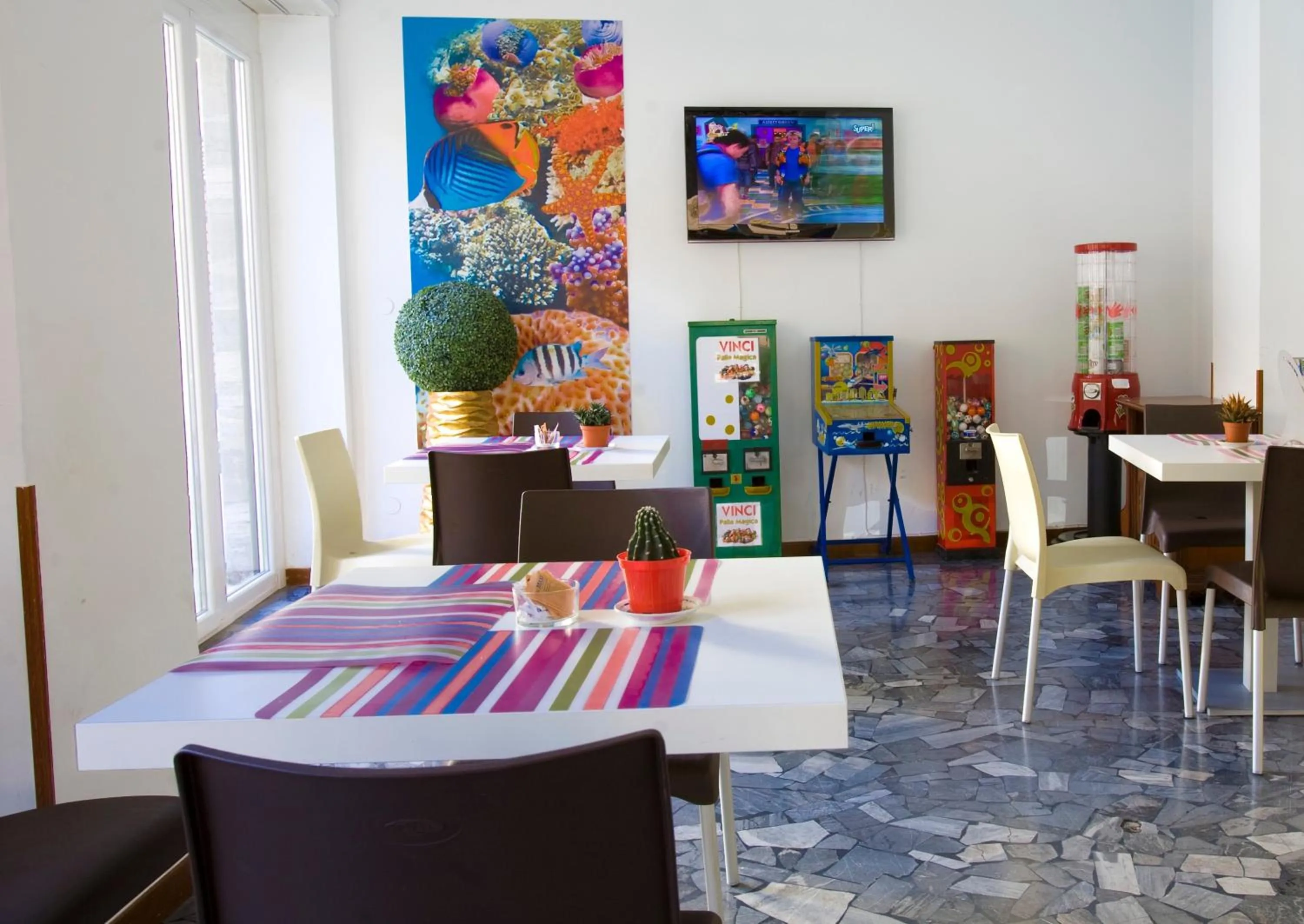 Restaurant/places to eat in Hotel Riviera Sanremo