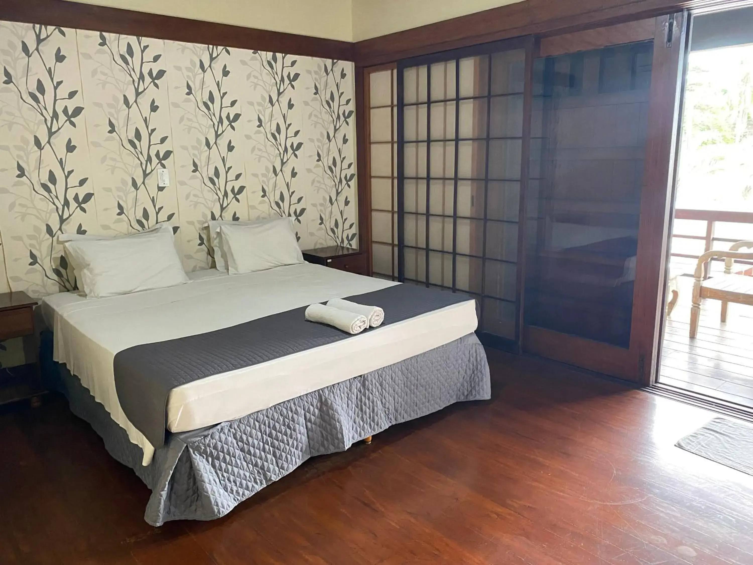 Deluxe Double Room with Side Sea View in Charme Hotel Guarujá Frente Mar Deluxe Double Room with Side Sea View in Charme Hotel Guarujá Frente Mar