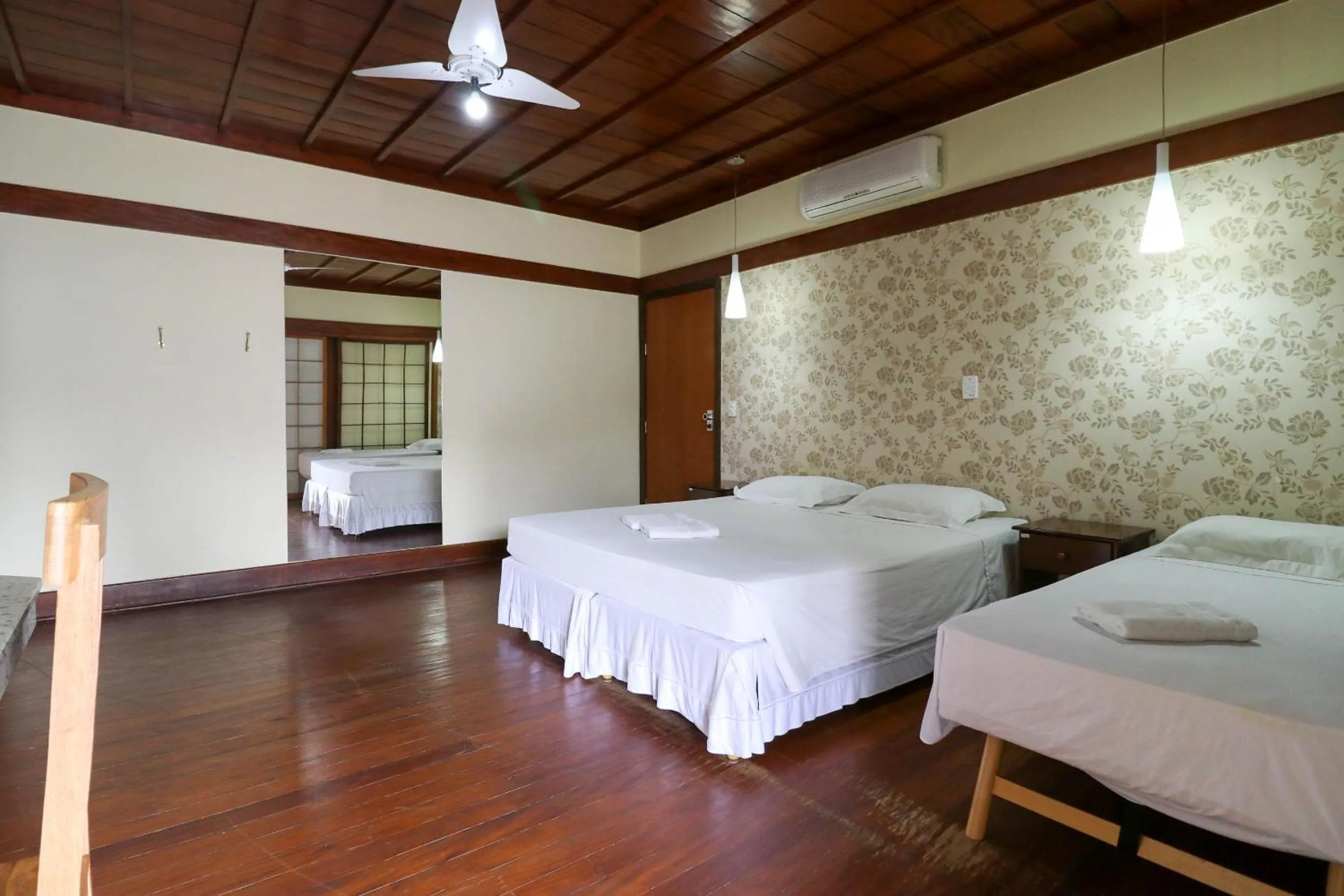 Bed in Charme Hotel Guarujá Frente Mar