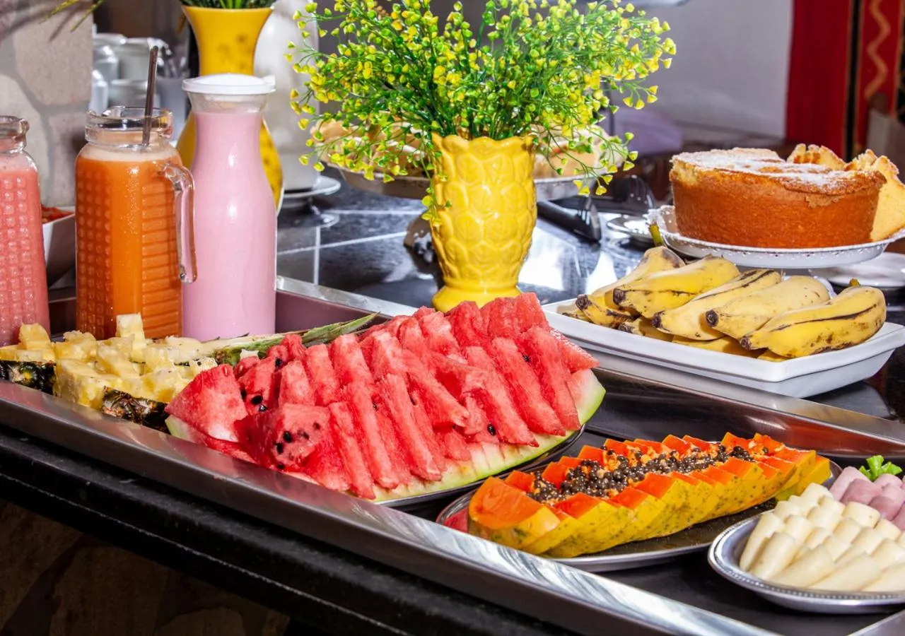 Food and drinks in Castelo Beach Hotel