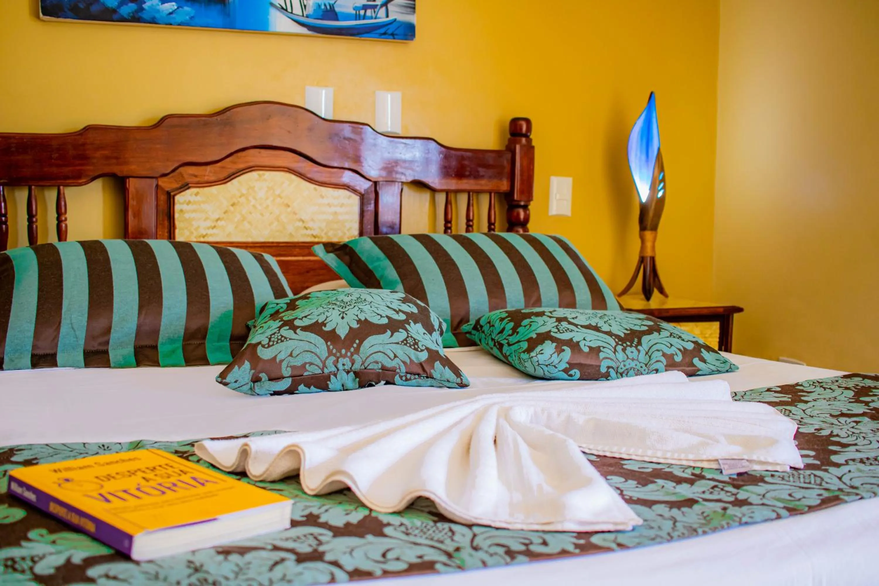 Bed in Castelo Beach Hotel