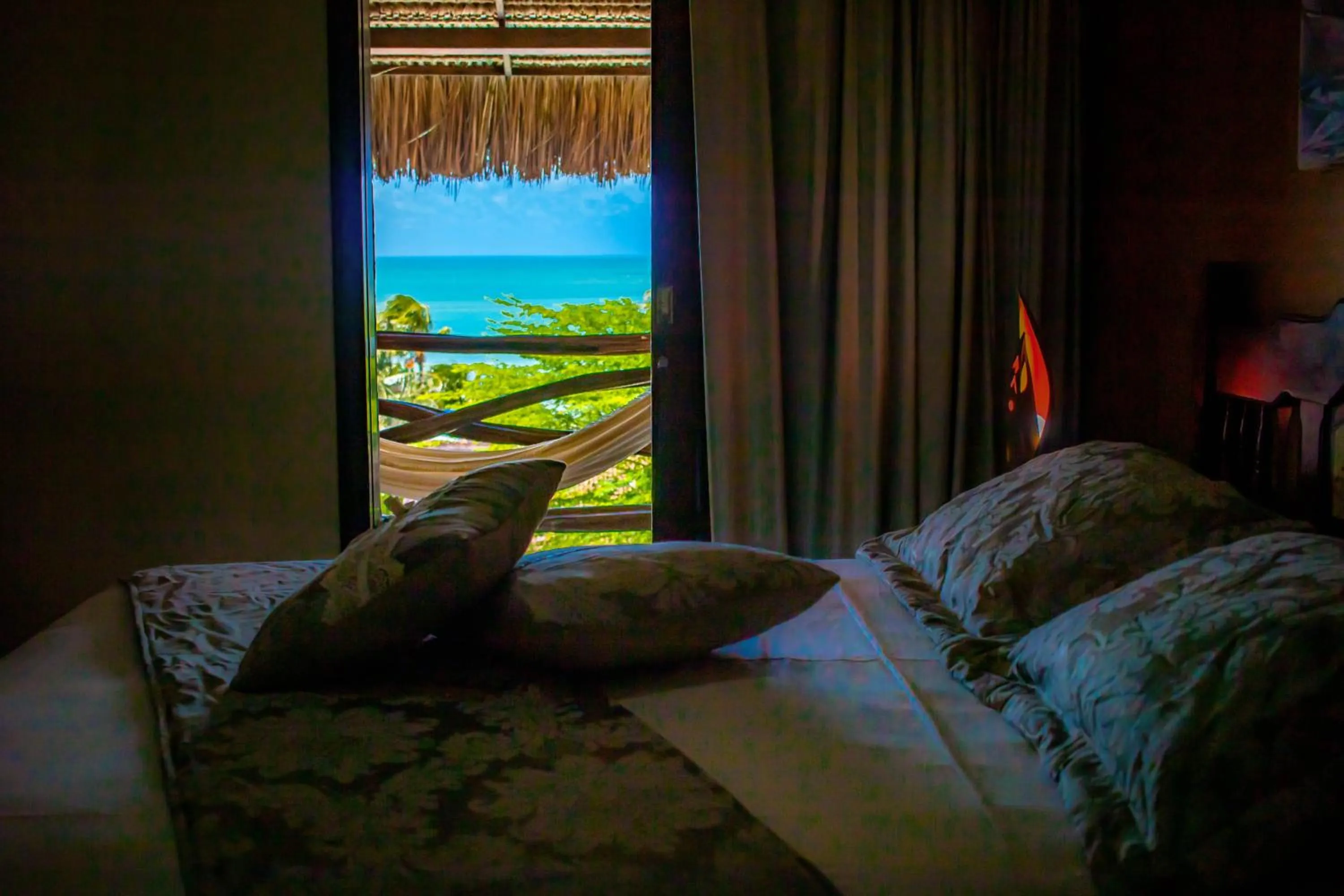 Bed in Castelo Beach Hotel