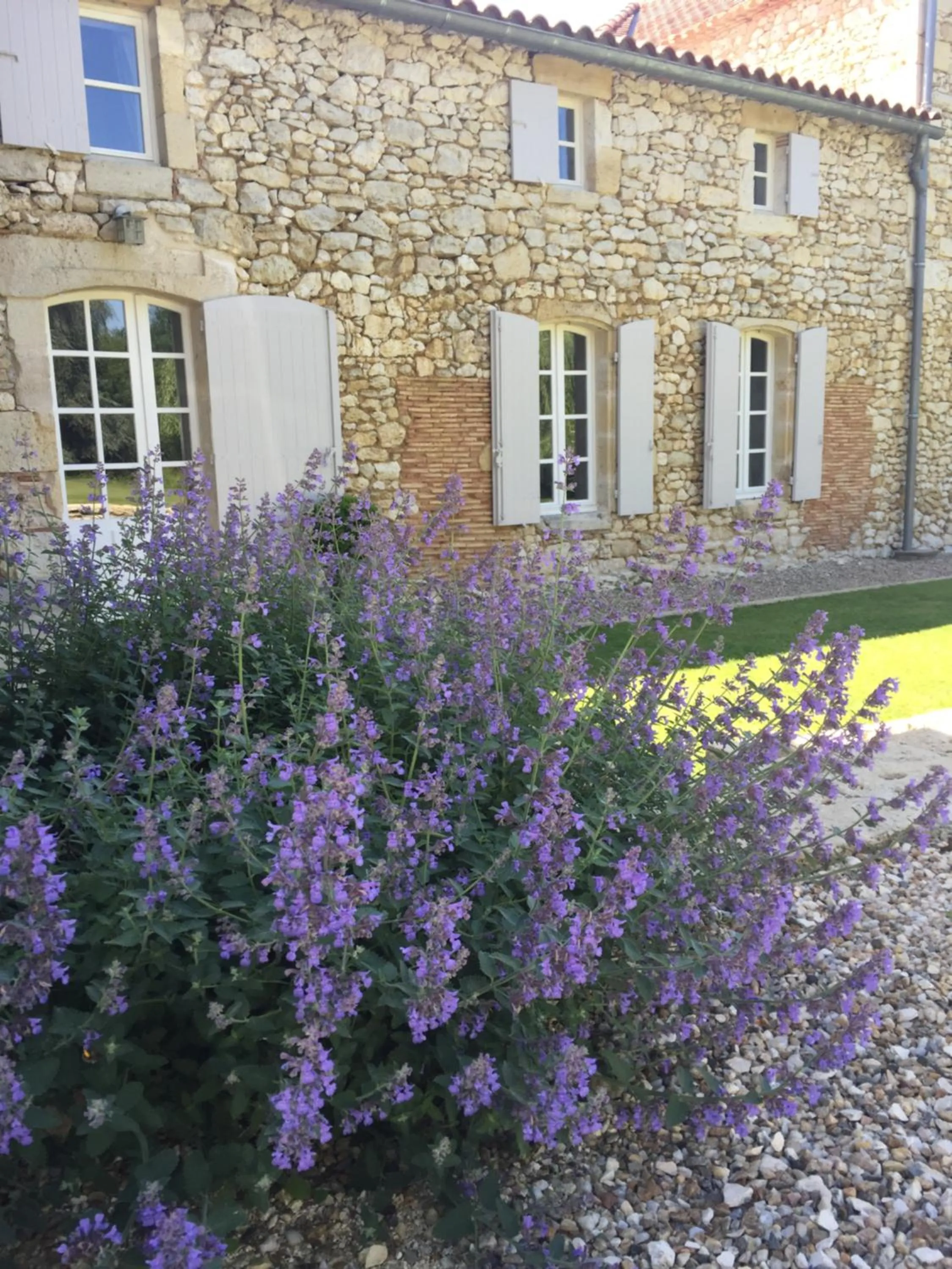 Property building in La Girarde