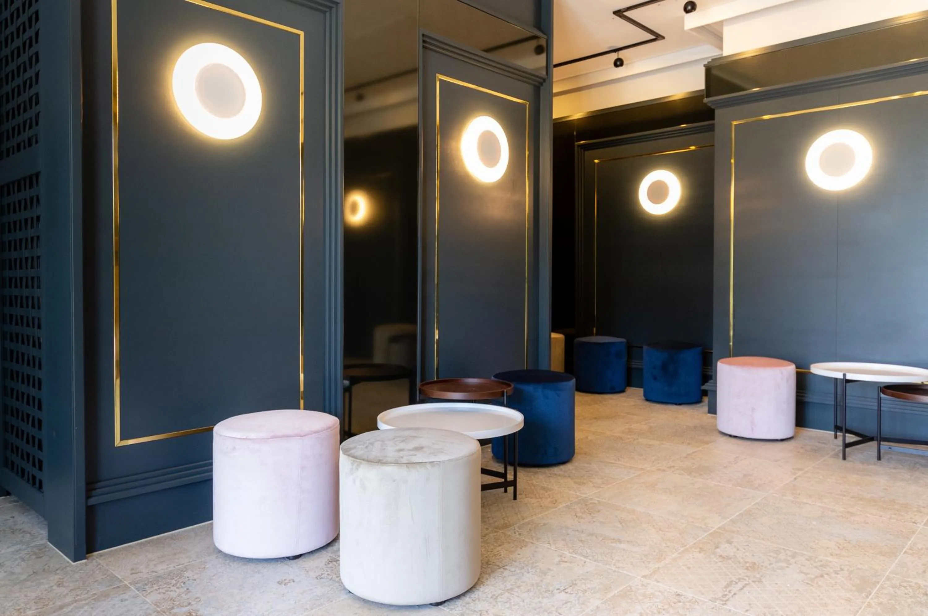 Lobby or reception in Arthotel ANA Aura