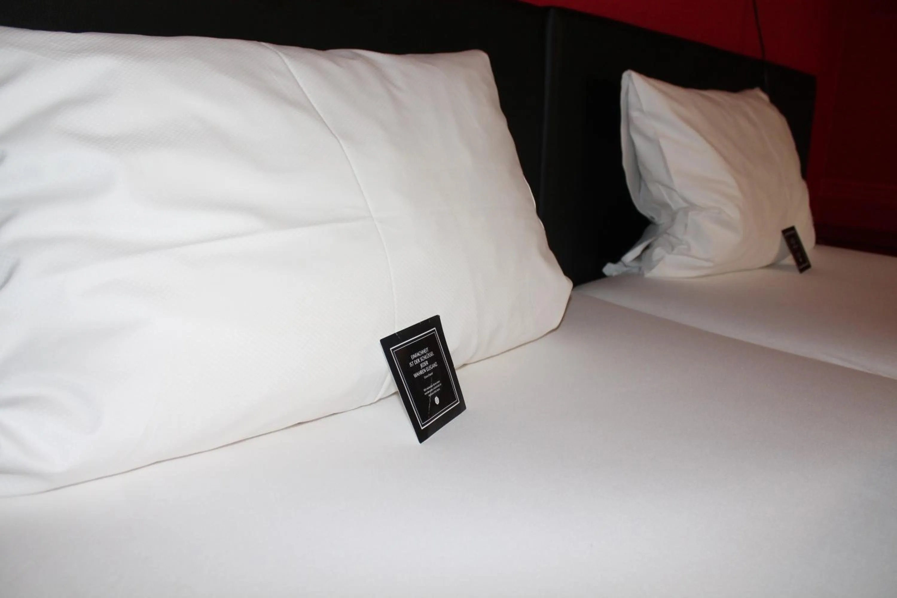 Bed in Arthotel ANA Aura