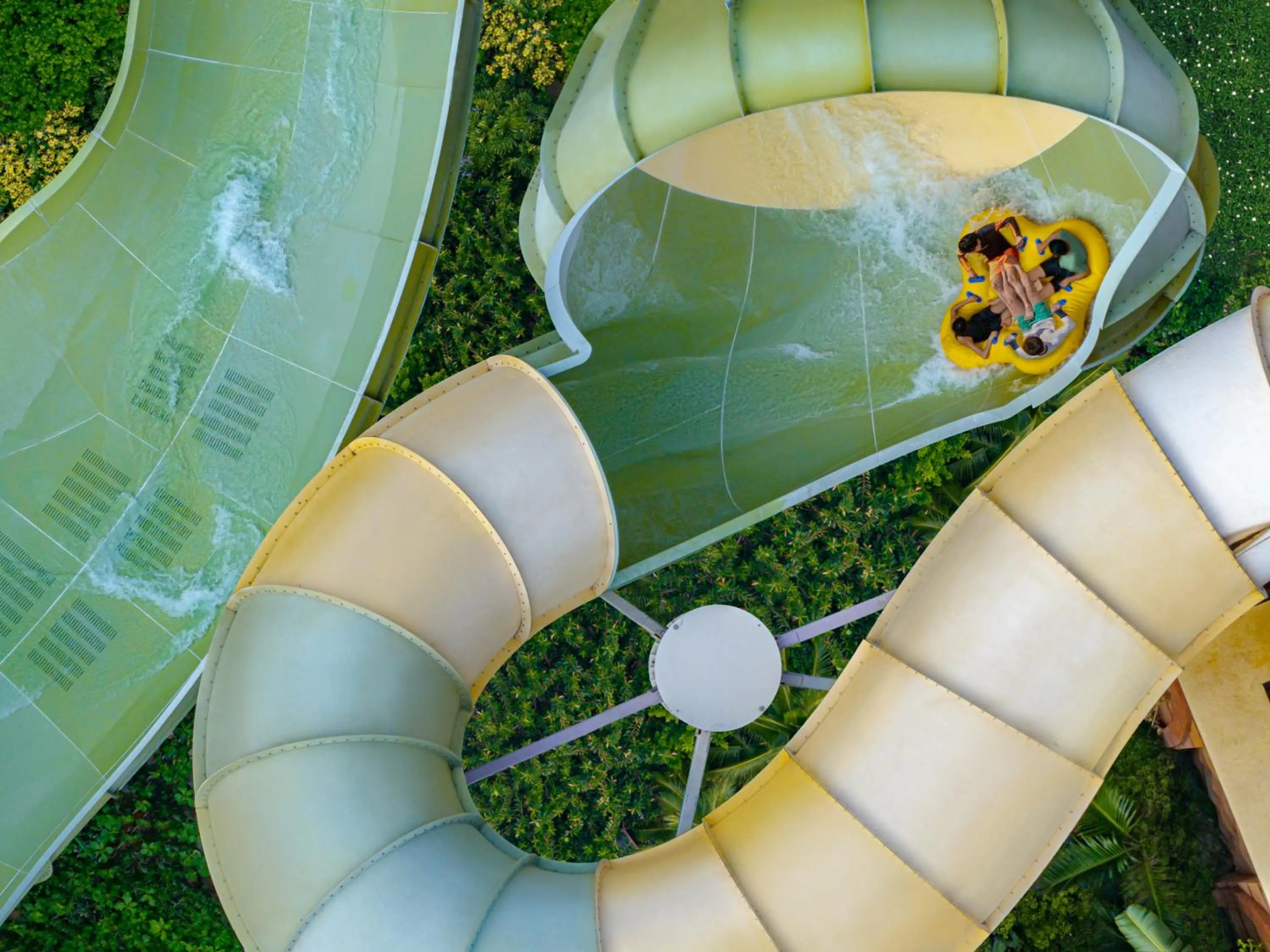 Aqua park in Atlantis Sanya