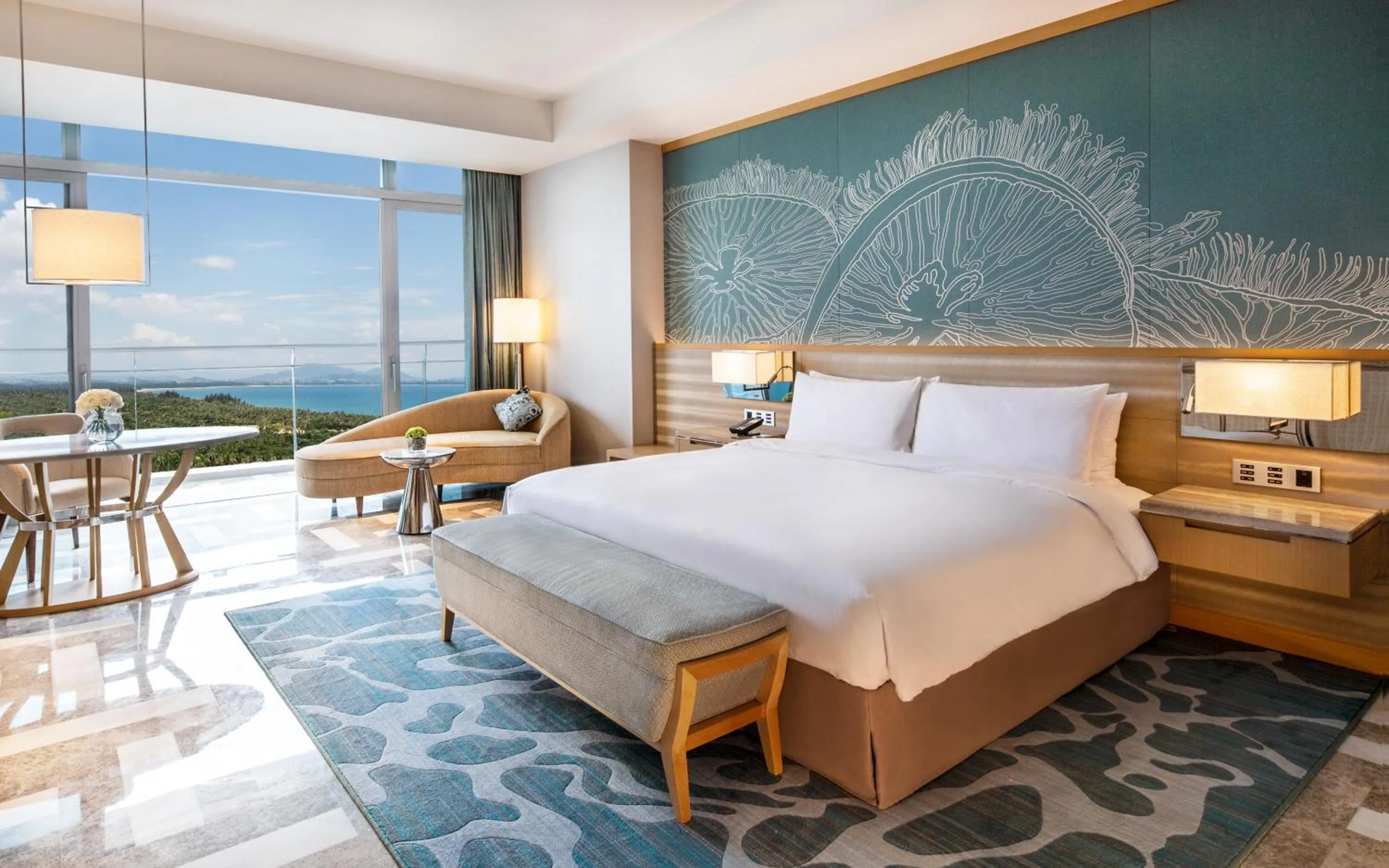 Photo of the whole room, Bed in Atlantis Sanya