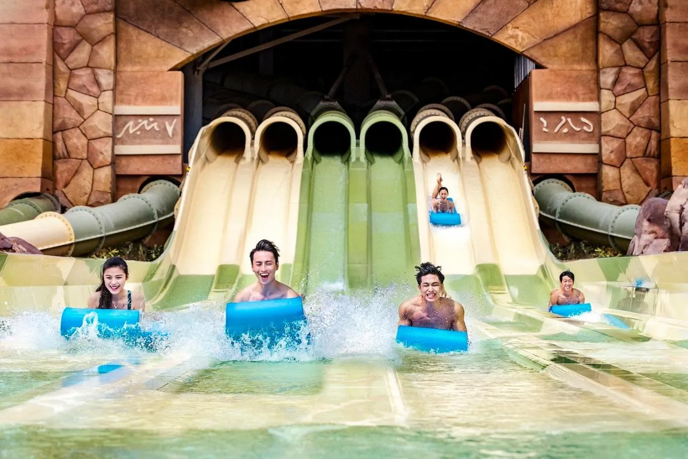 Aqua park in Atlantis Sanya