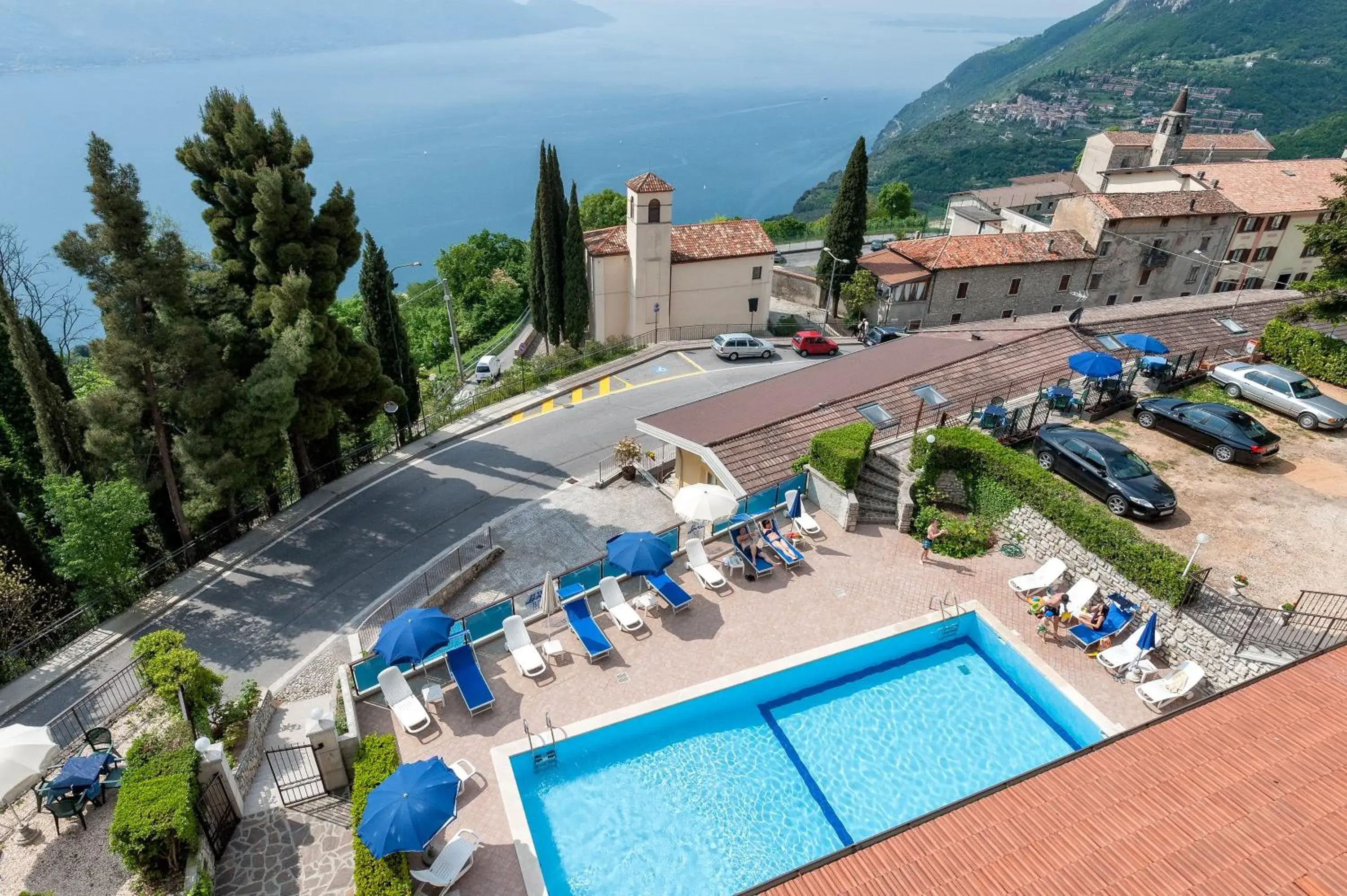 Lake view, Pool View in Hotel Bellavista