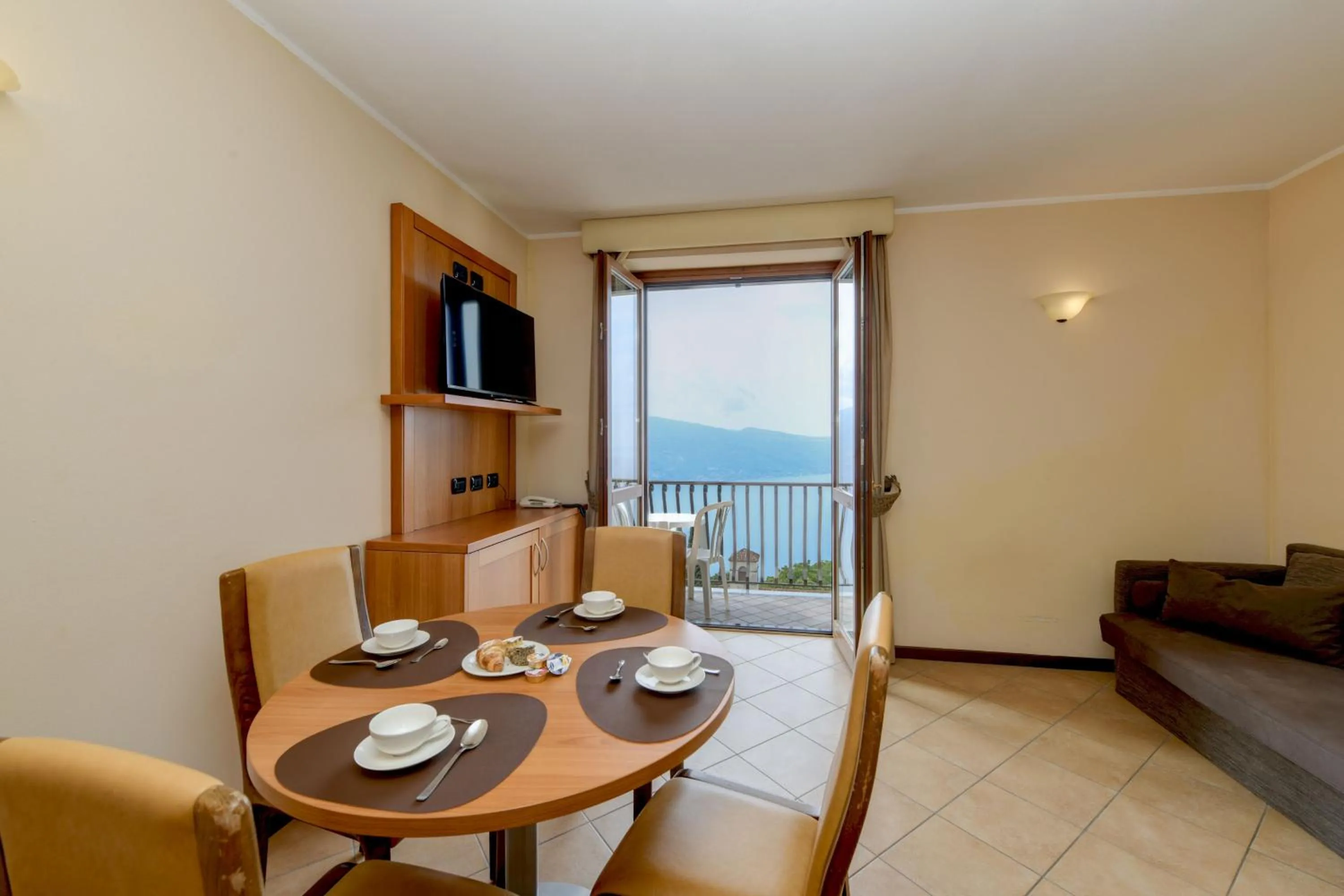 TV and multimedia in Hotel Bellavista