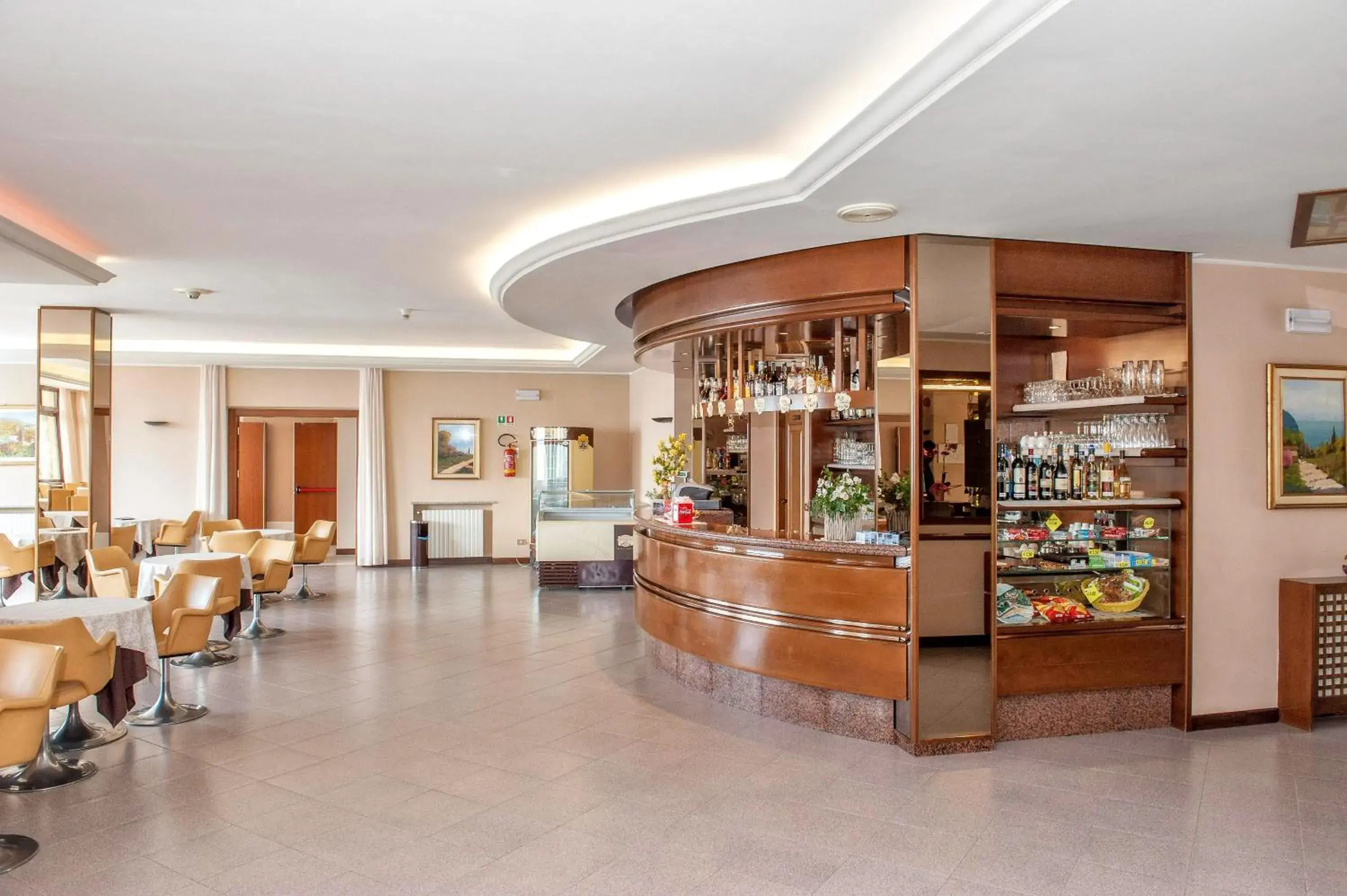 Lounge or bar in Hotel Bellavista