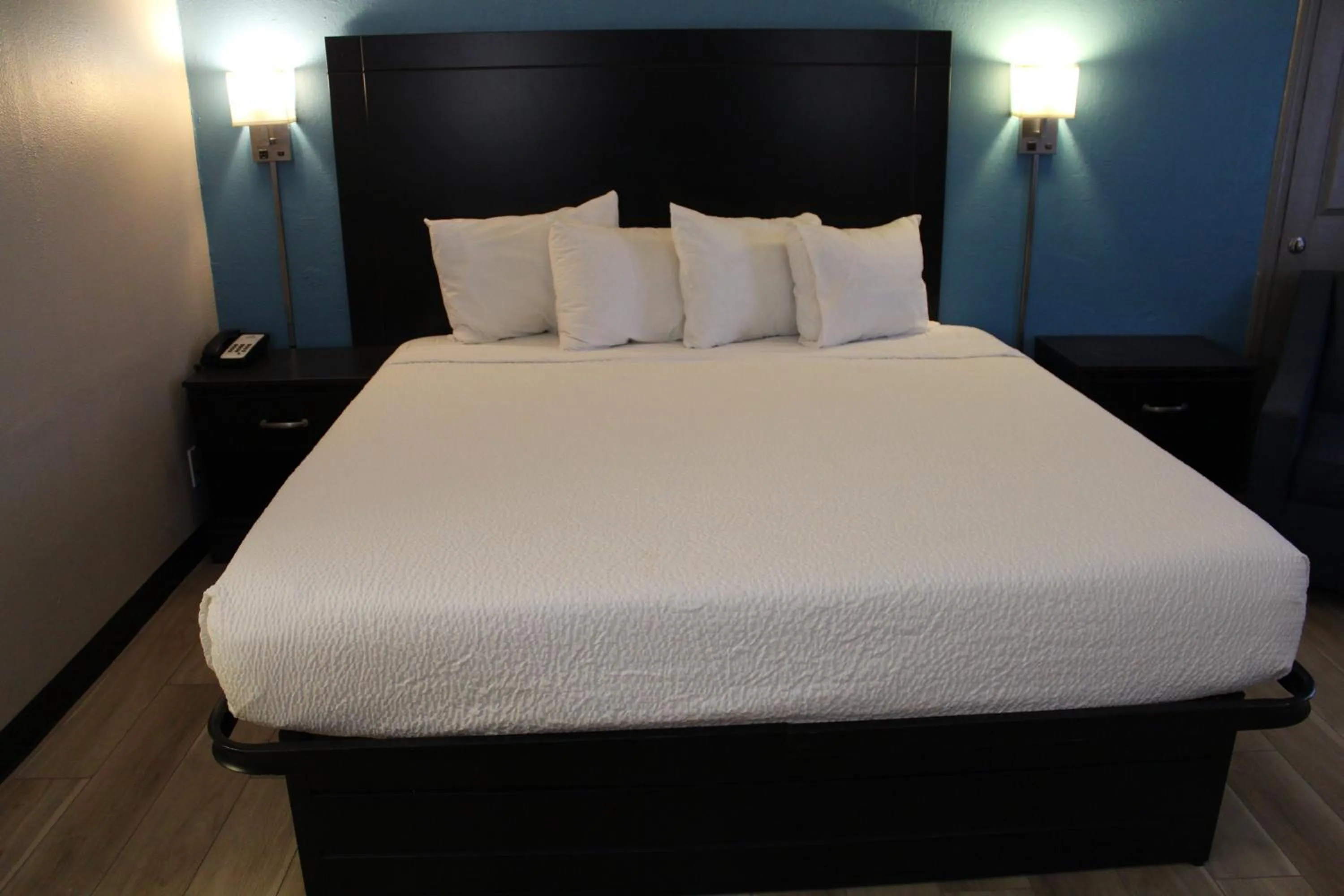 Bed in Days Inn by Wyndham Wrightstown McGuire AFB Bordentown