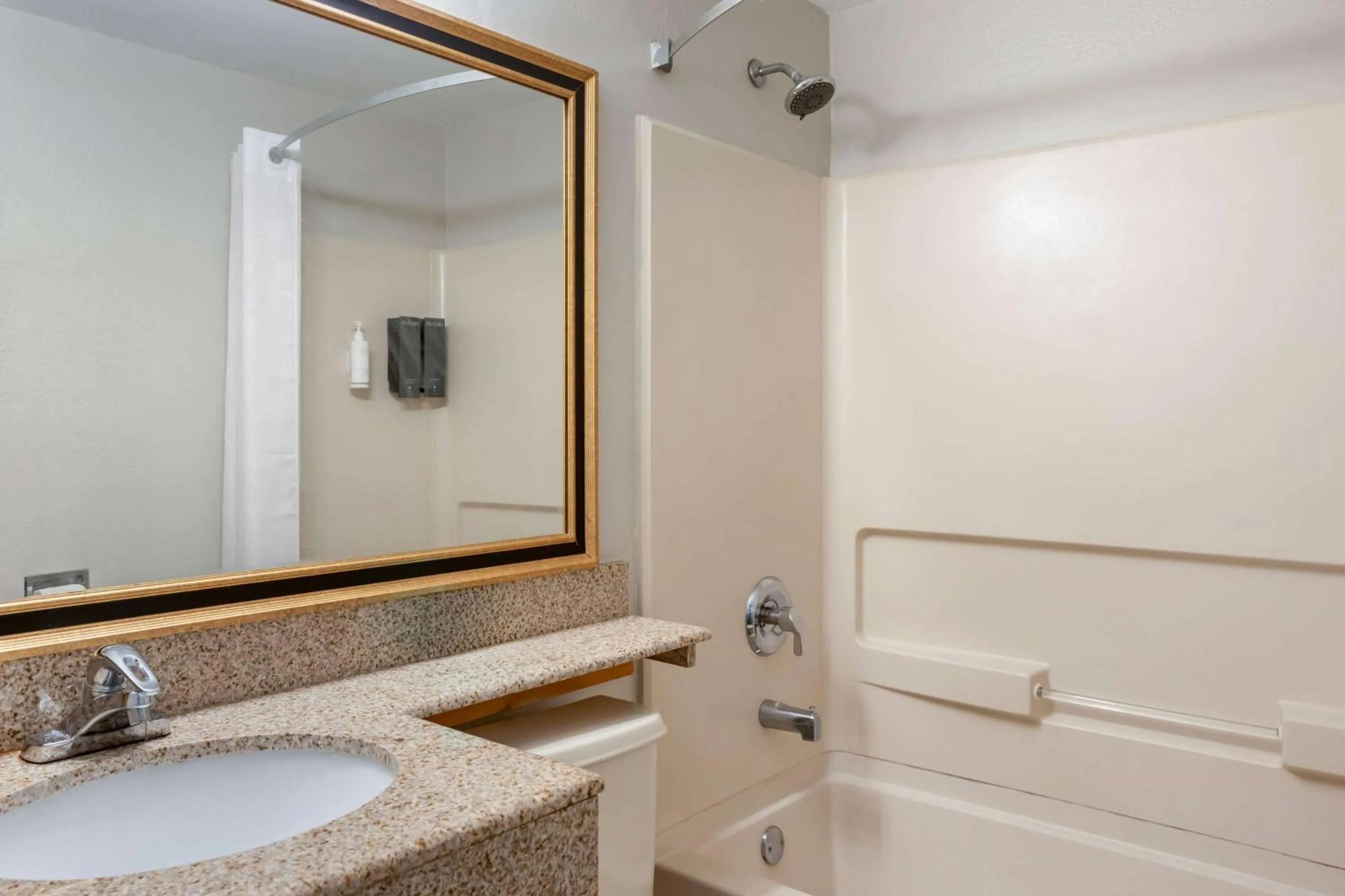 Photo of the whole room in Days Inn by Wyndham Wrightstown McGuire AFB Bordentown