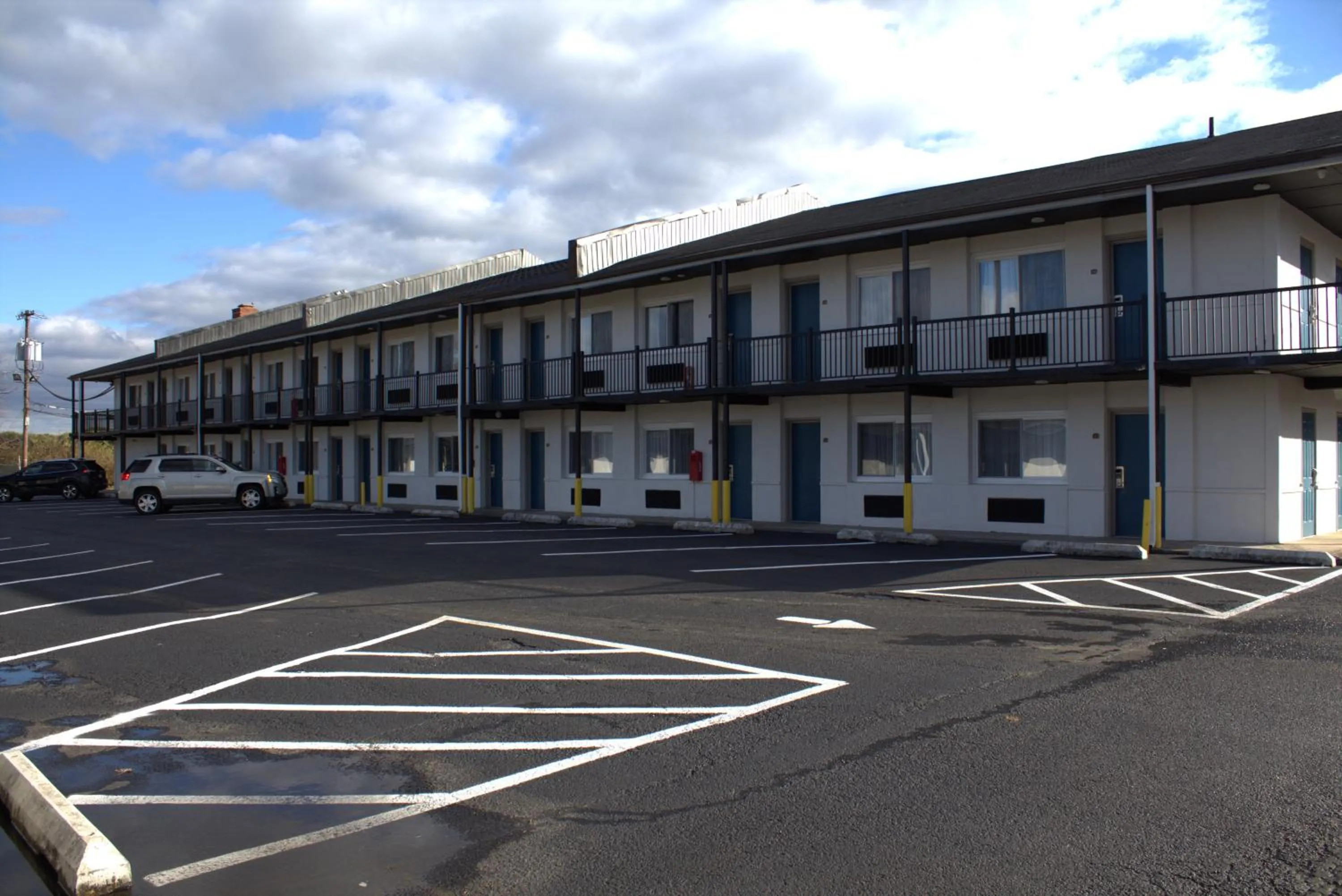 Parking in Days Inn by Wyndham Wrightstown McGuire AFB Bordentown