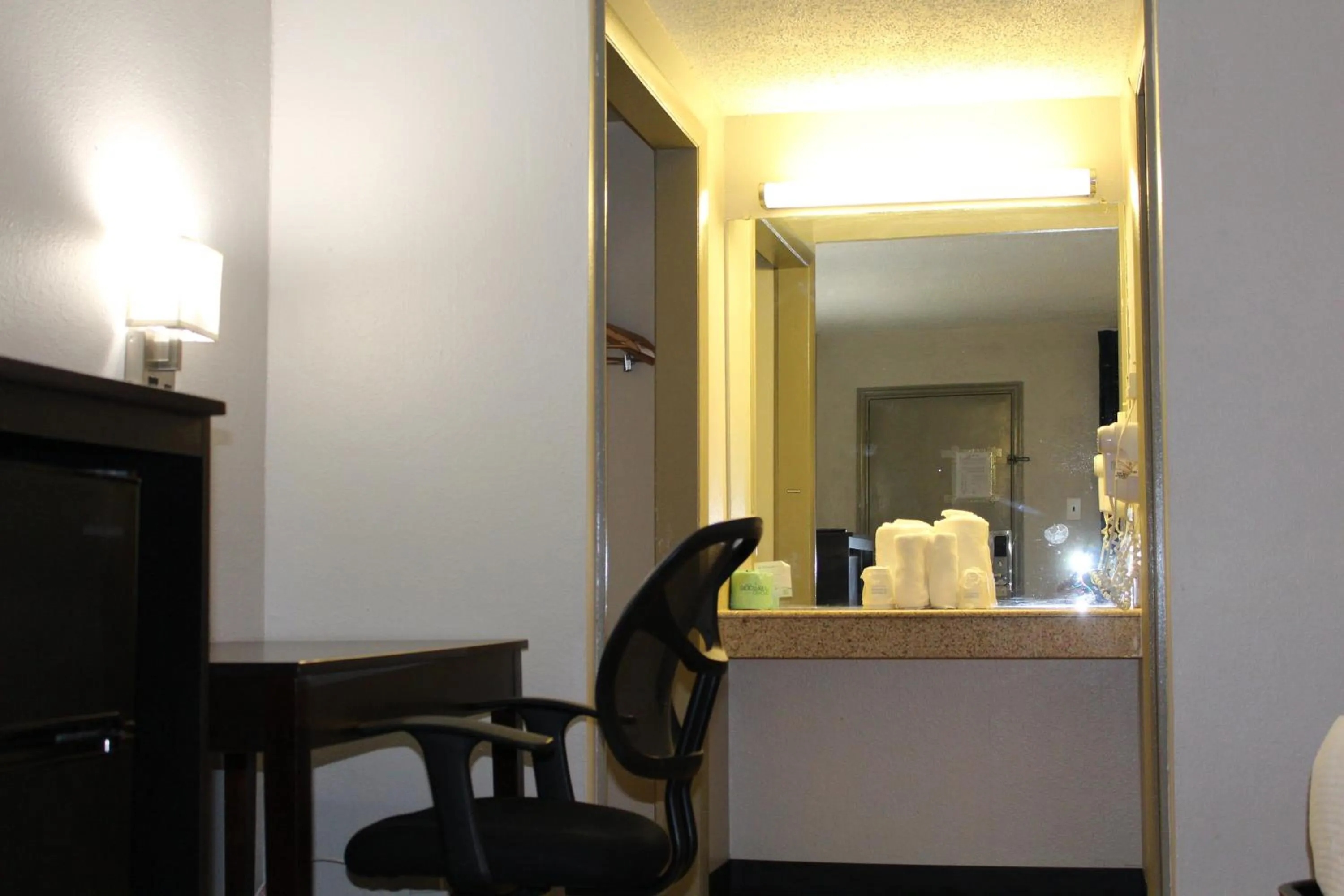 Days Inn by Wyndham Wrightstown McGuire AFB Bordentown