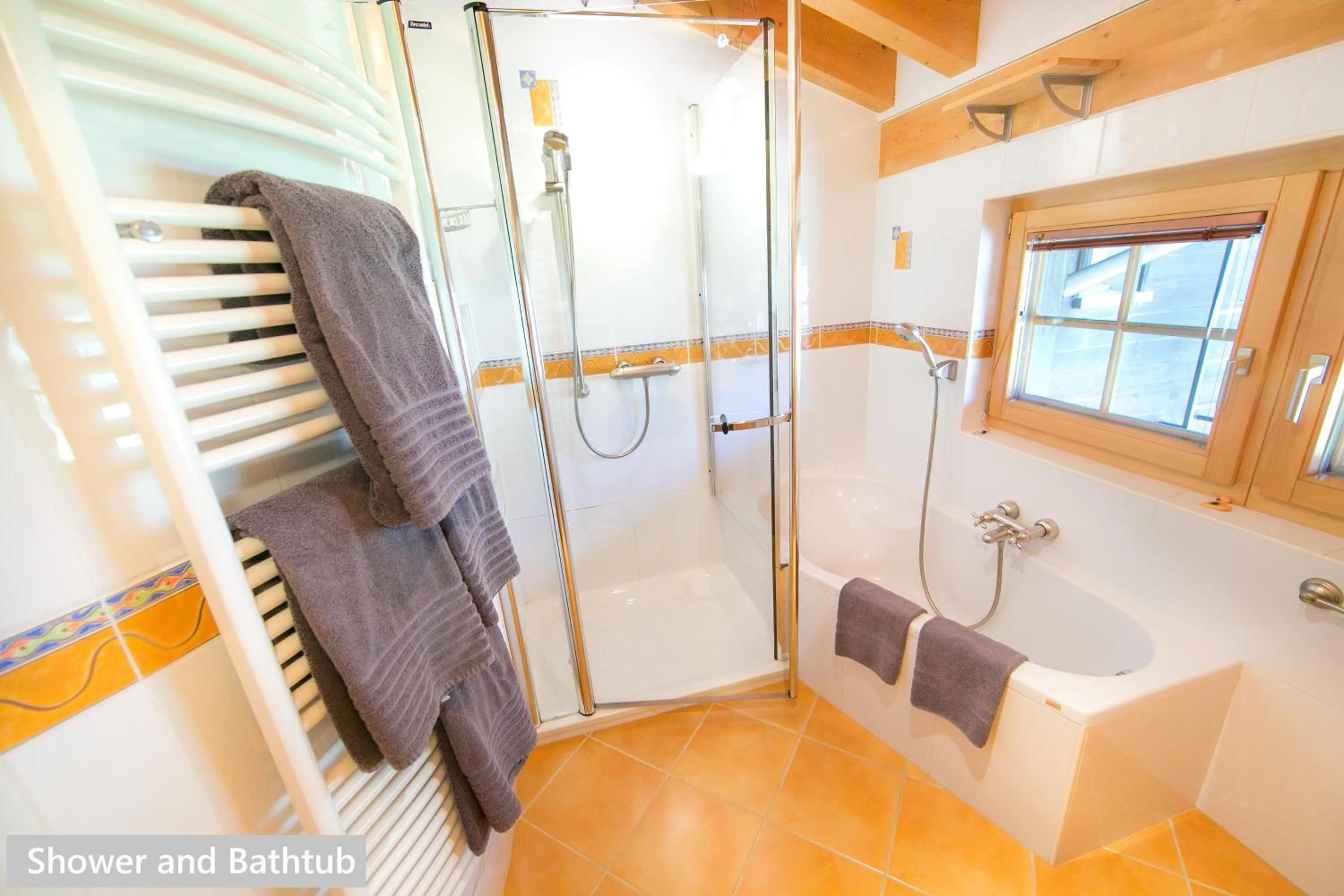 Bathroom in Hotel Adonis