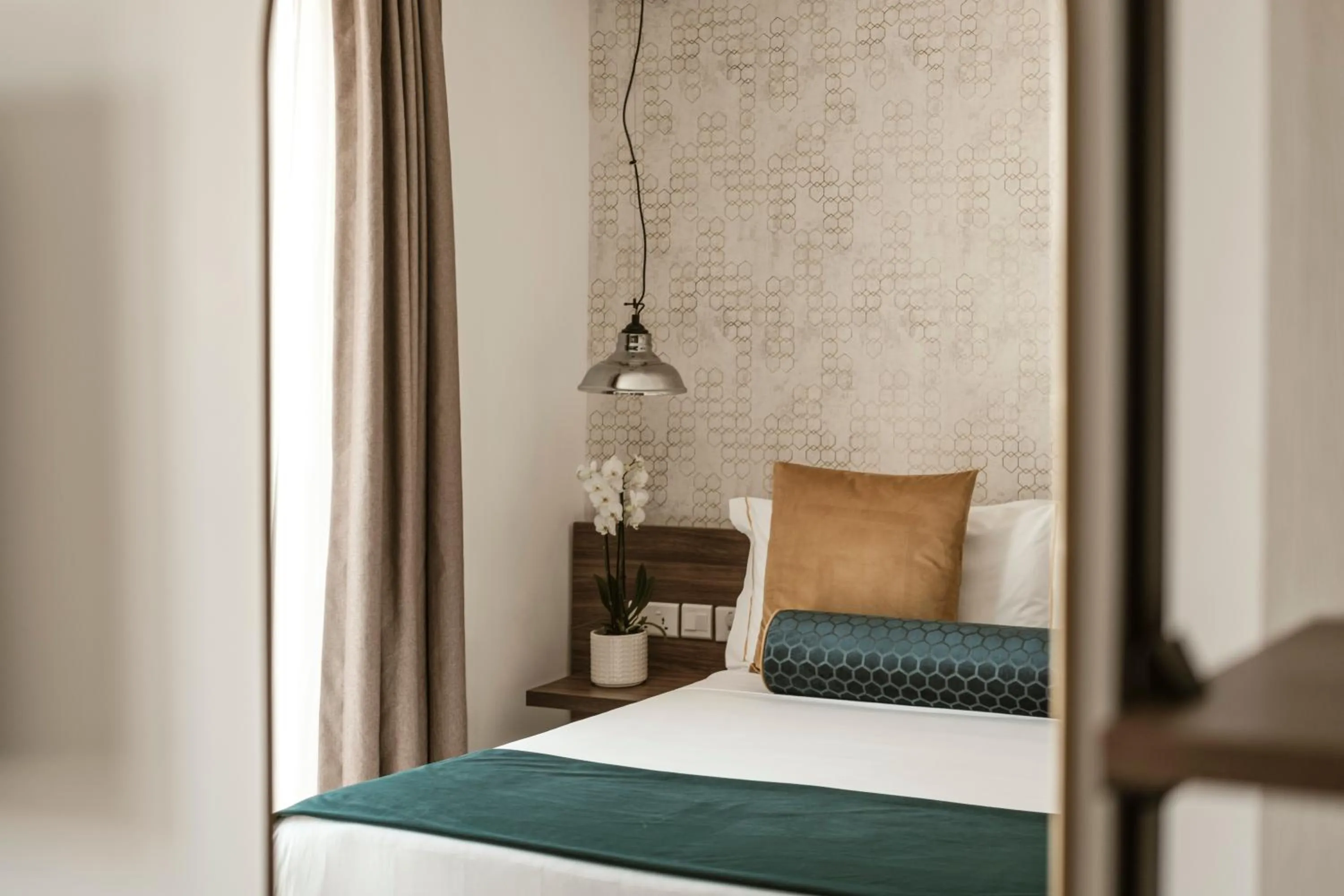 Bedroom, Bed in 1926 Le Soleil Hotel & Spa