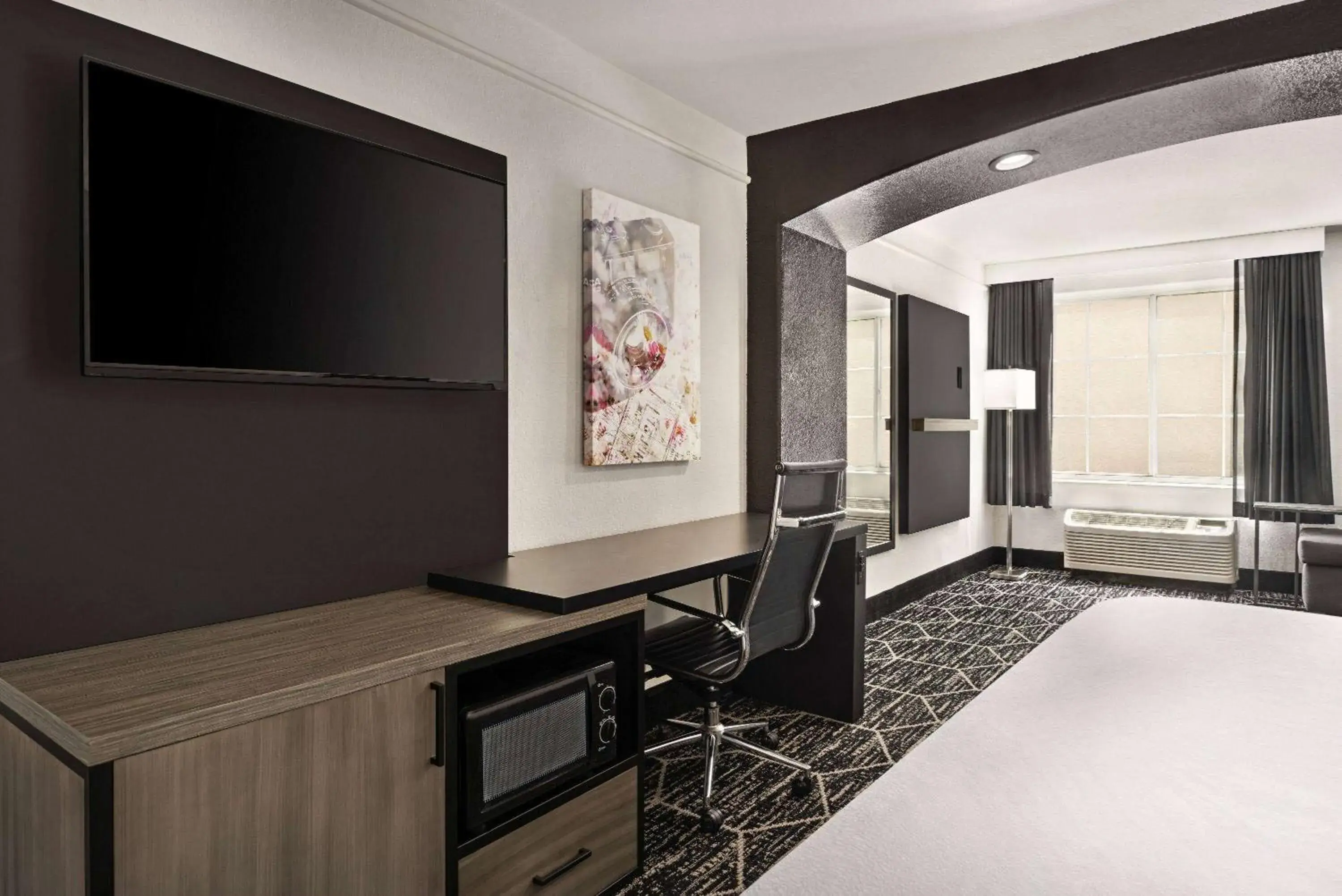 Photo of the whole room, Bed in La Quinta by Wyndham Hesperia Victorville Photo of the whole room, Bed in La Quinta by Wyndham Hesperia Victorville