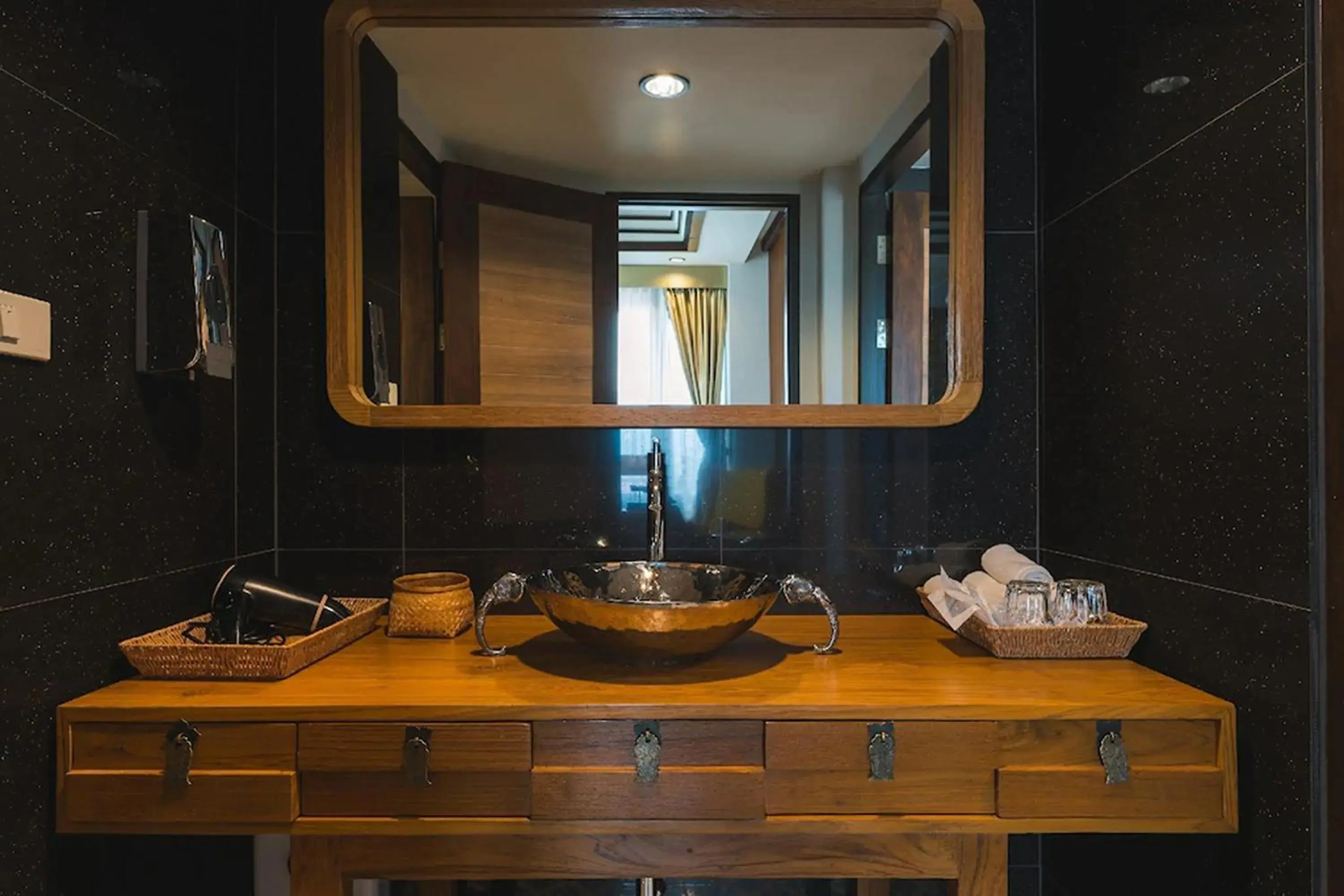 Bathroom in 33 Poshtel Bathroom in 33 Poshtel