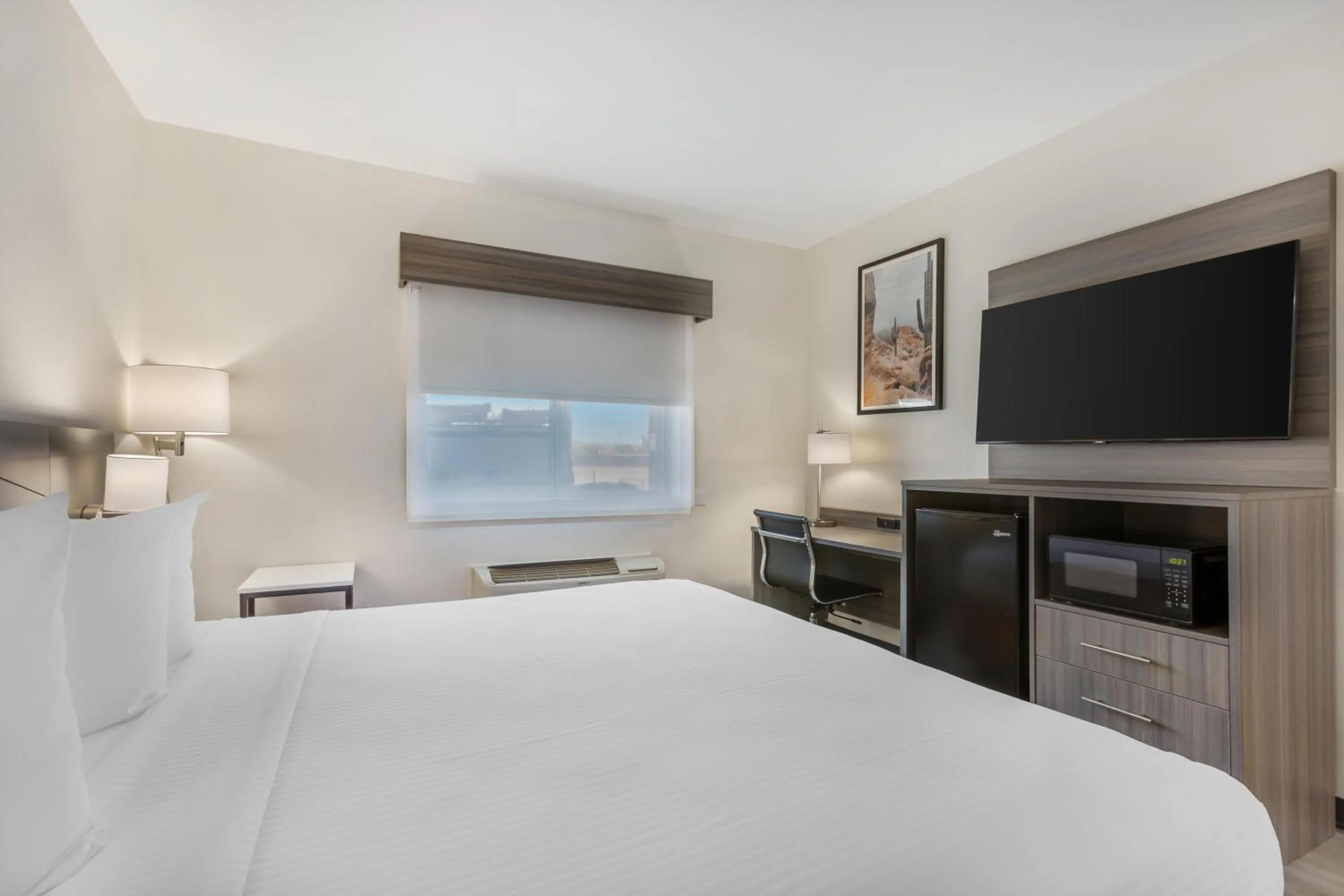 Bedroom, Bed in Best Western Gold Poppy Inn