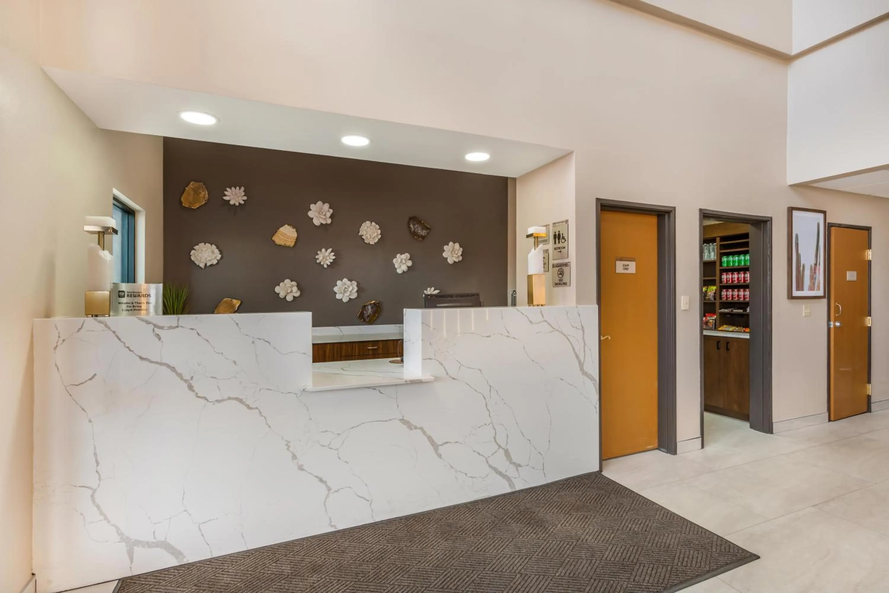 Lobby or reception in Best Western Gold Poppy Inn