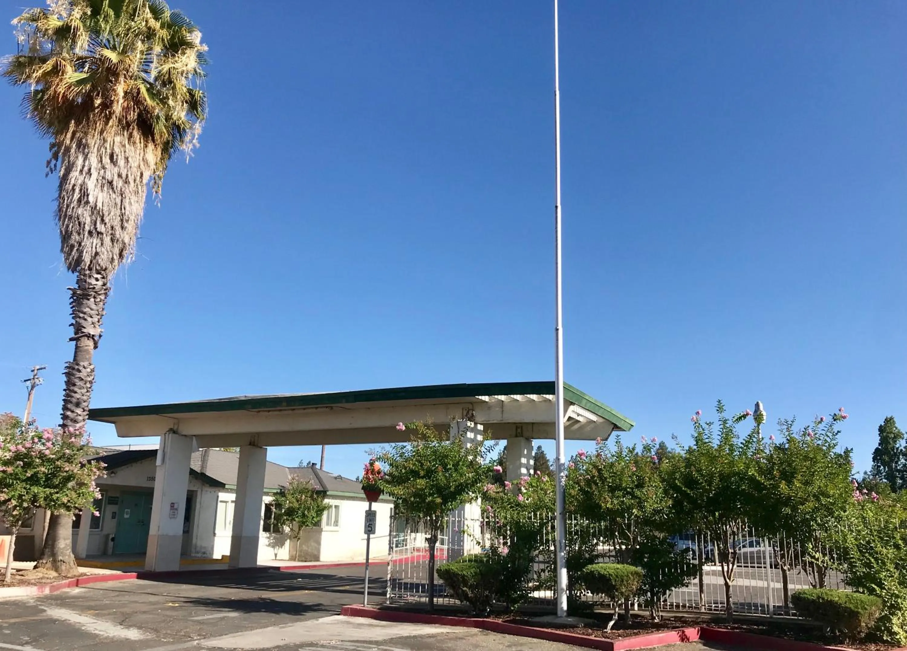 Property building in Sunrise Inn