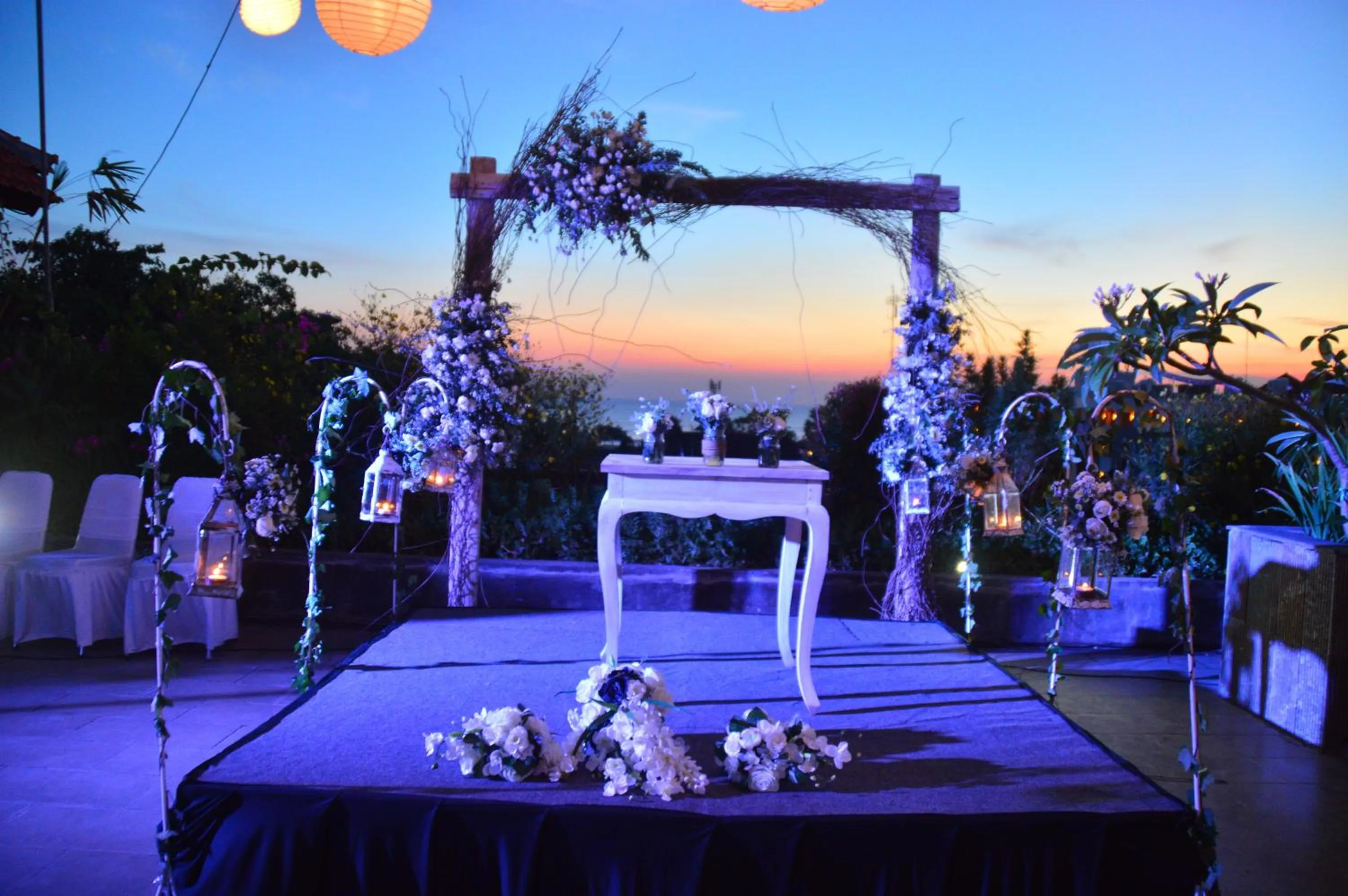 Activities in Champlung Mas Hotel Legian