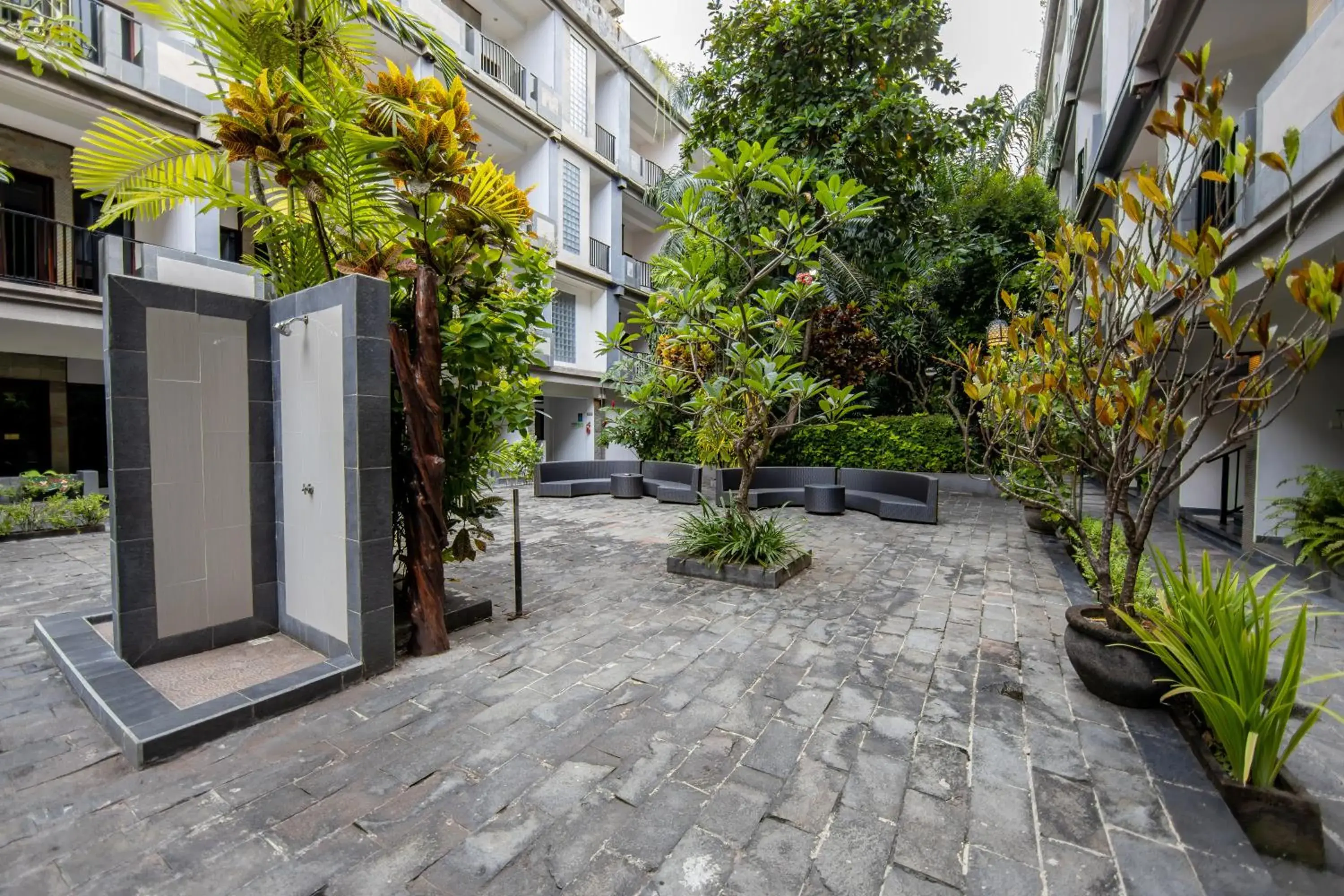 Garden view in Champlung Mas Hotel Legian Garden view in Champlung Mas Hotel Legian