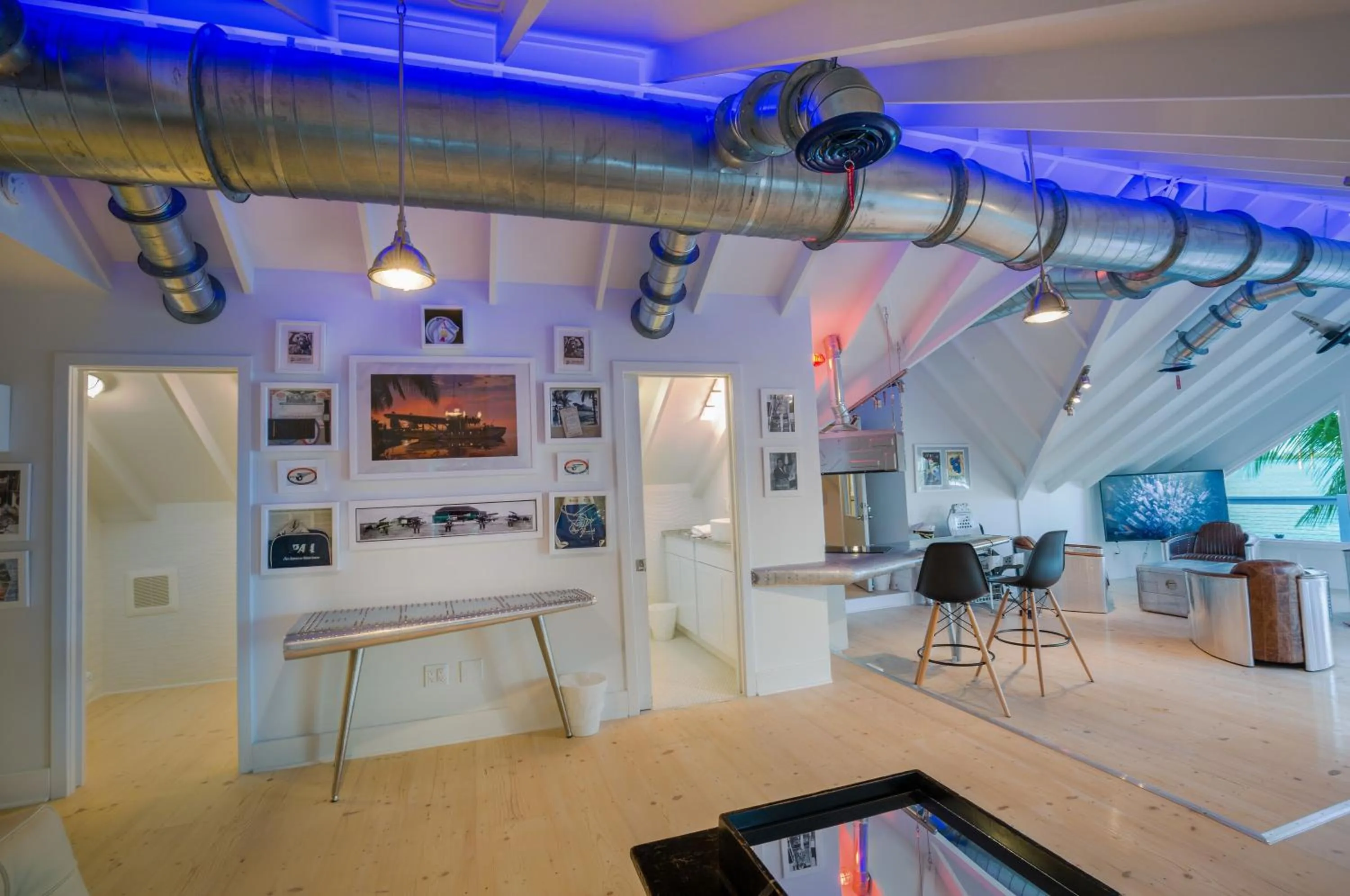 Seating area in Ibis Bay Resort