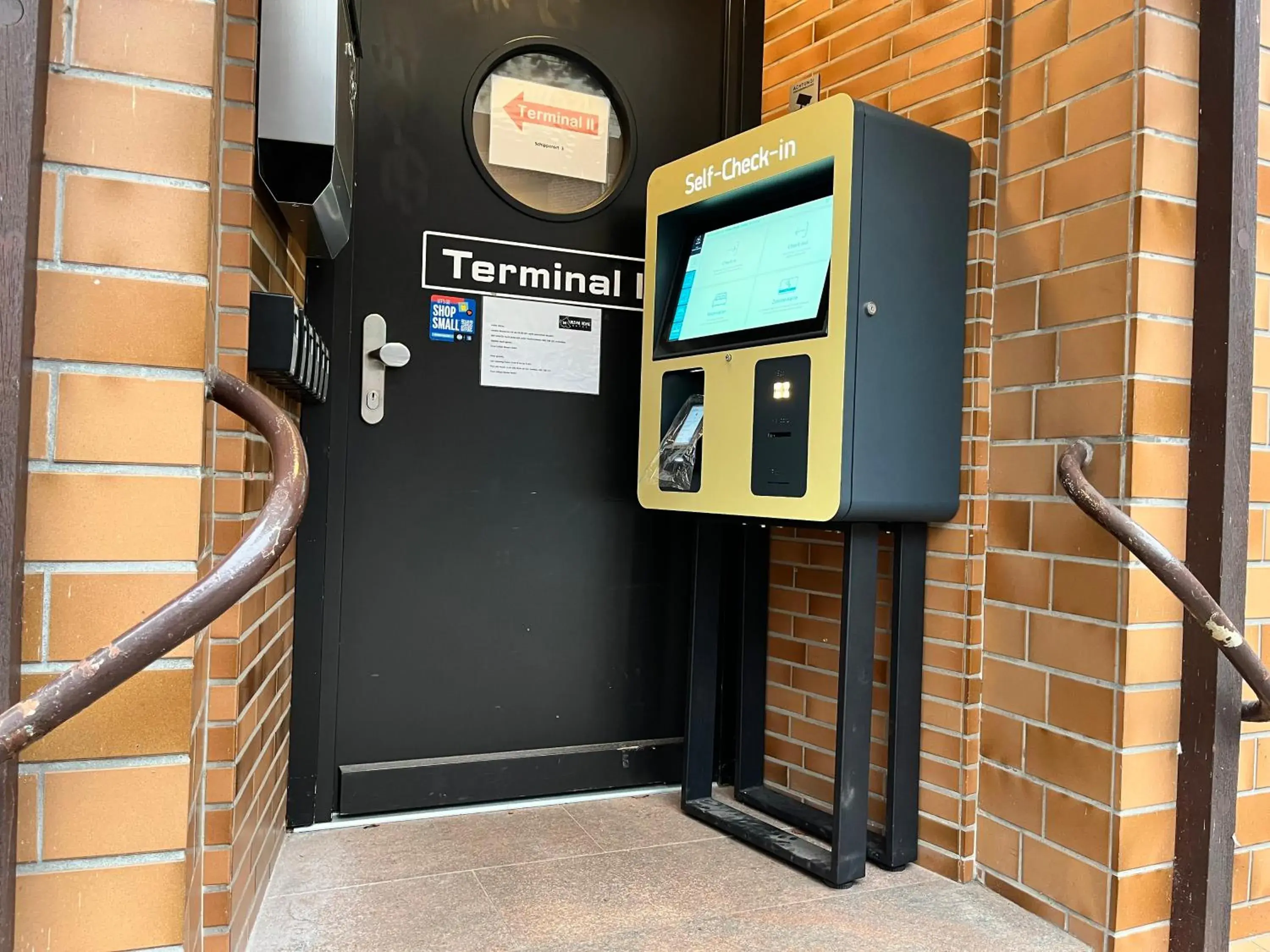 Property building in Urban Home Self Check-In Hotel Property building in Urban Home Self Check-In Hotel