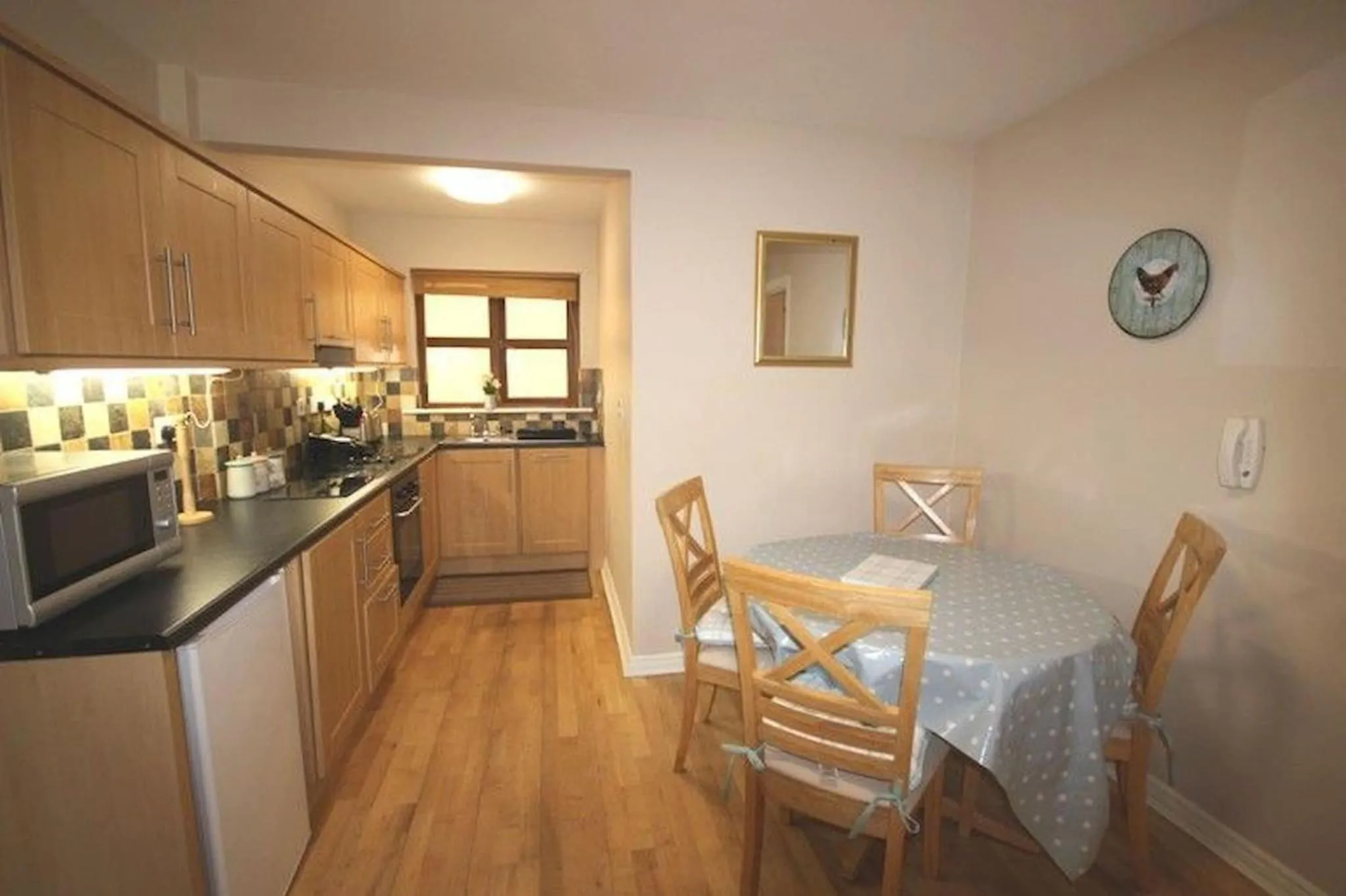 2 Clifden Court