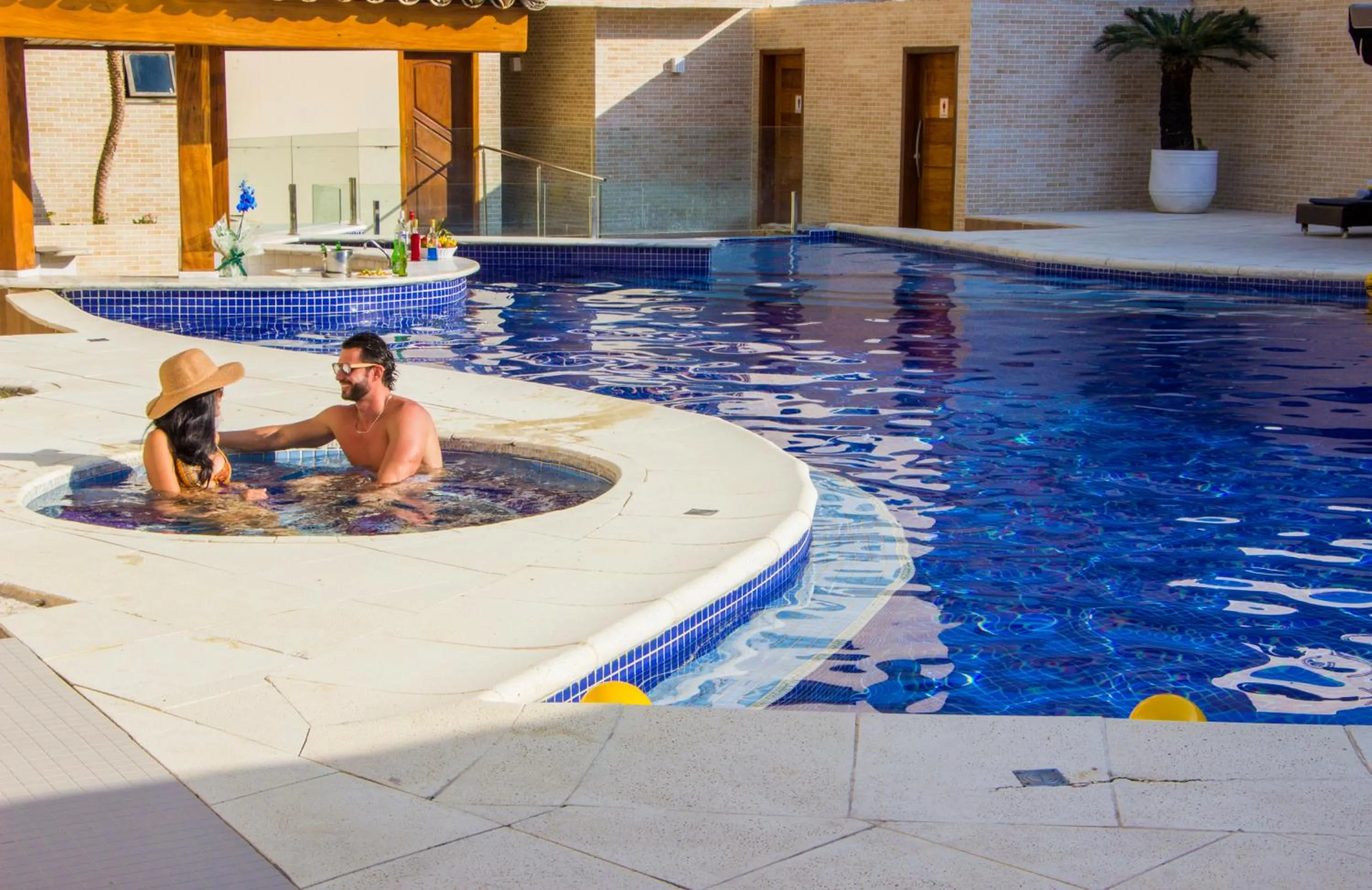 Swimming pool in Strand Hotel Guarujá Frente Mar