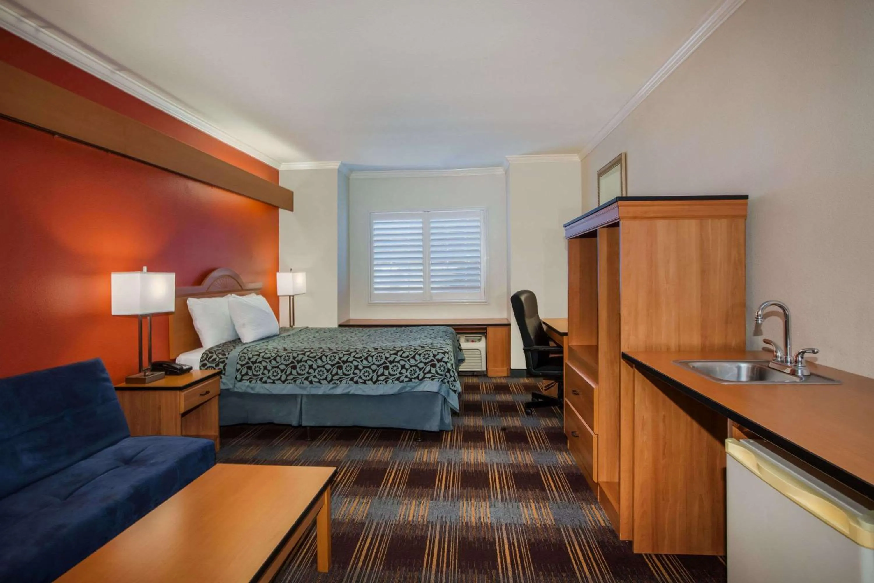 Photo of the whole room, Bed in Days Inn & Suites by Wyndham Antioch
