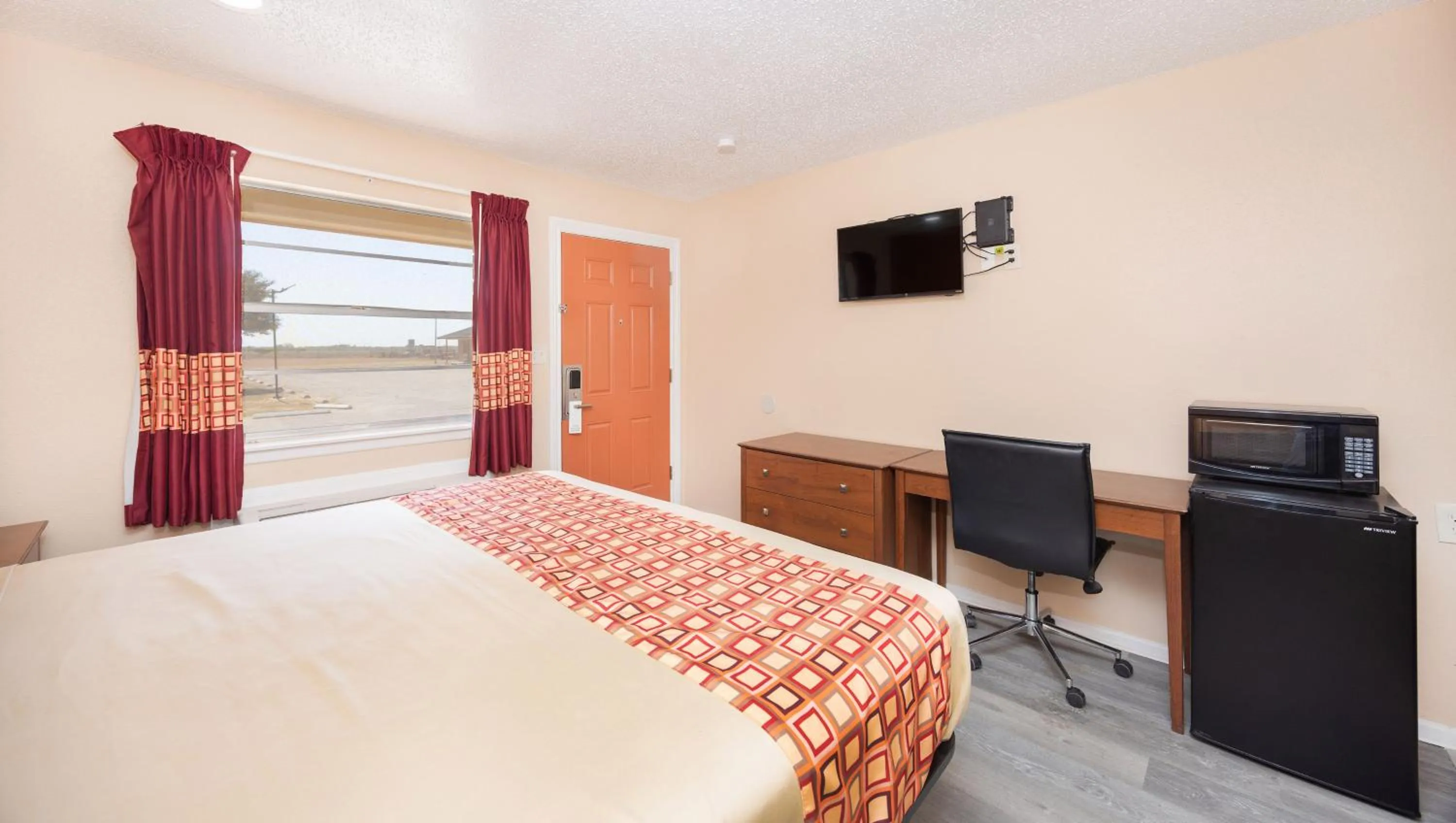 Photo of the whole room, Bed in Regency Inn Hondo