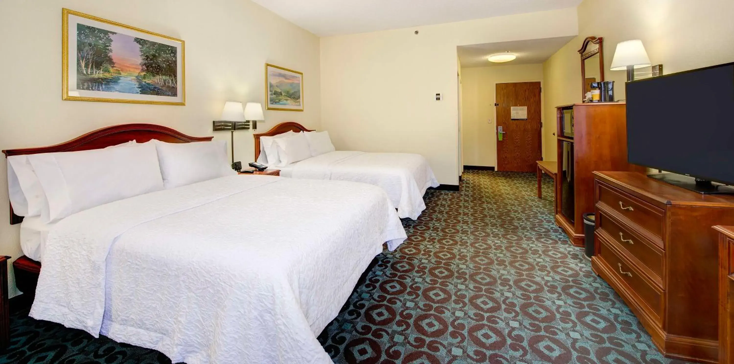 Room with Two Queen Beds - Non-Smoking in Hampton Inn Spartanburg Hotel Room with Two Queen Beds - Non-Smoking in Hampton Inn Spartanburg Hotel